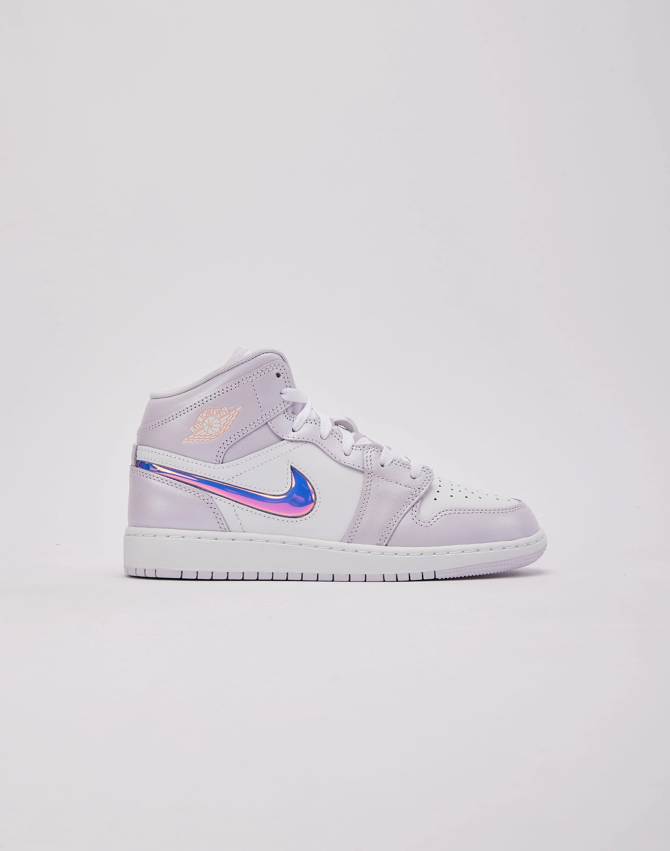 Jordan Air Jordan 1 Mid SE Grade-School Sock Like Collar Design Lockdown fit