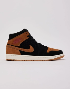 Modern Outfit Jordan Air Jordan 1 Mid SE