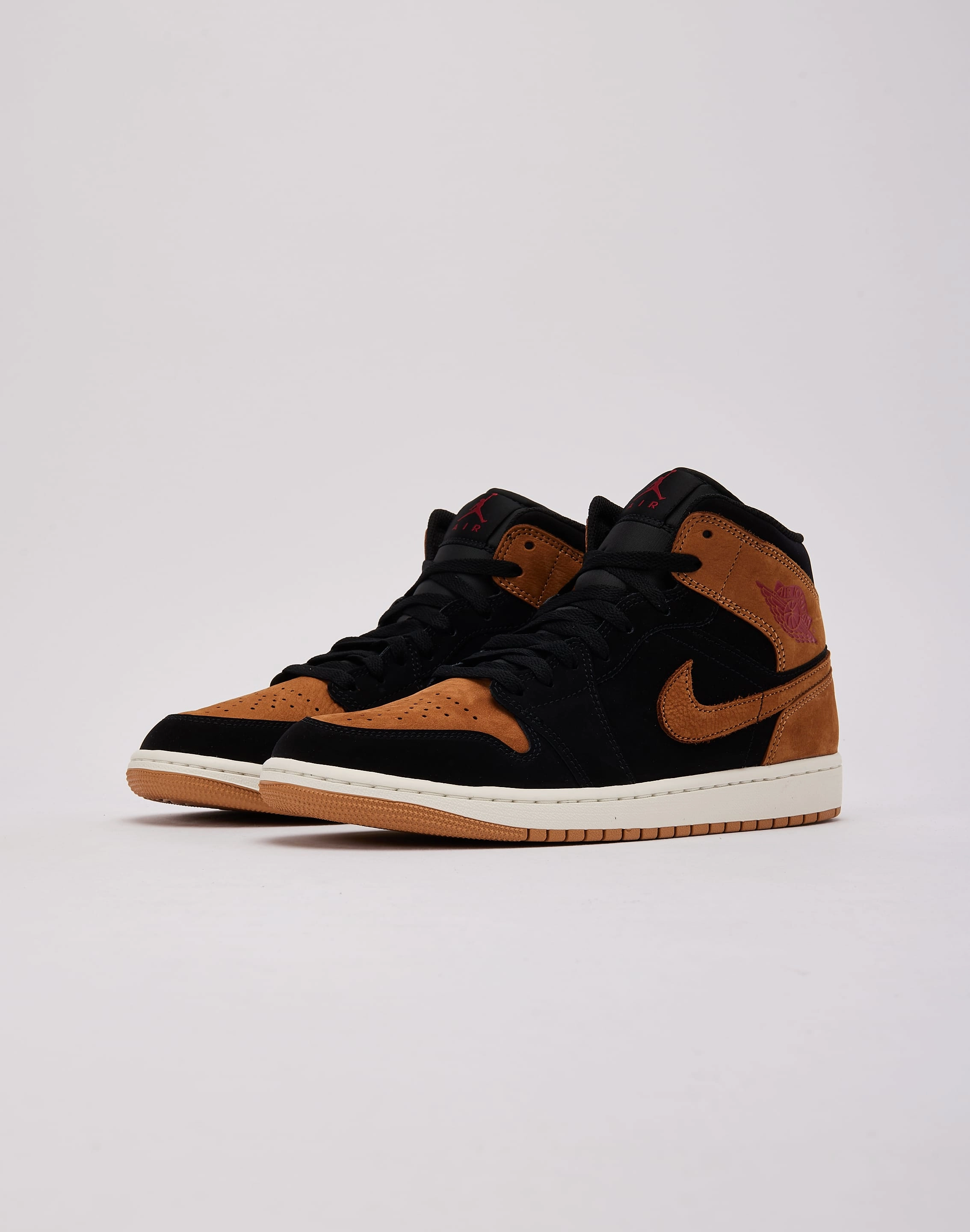 Jordan Air Jordan 1 Mid SE Recycled Synthetic Fabric Comfort