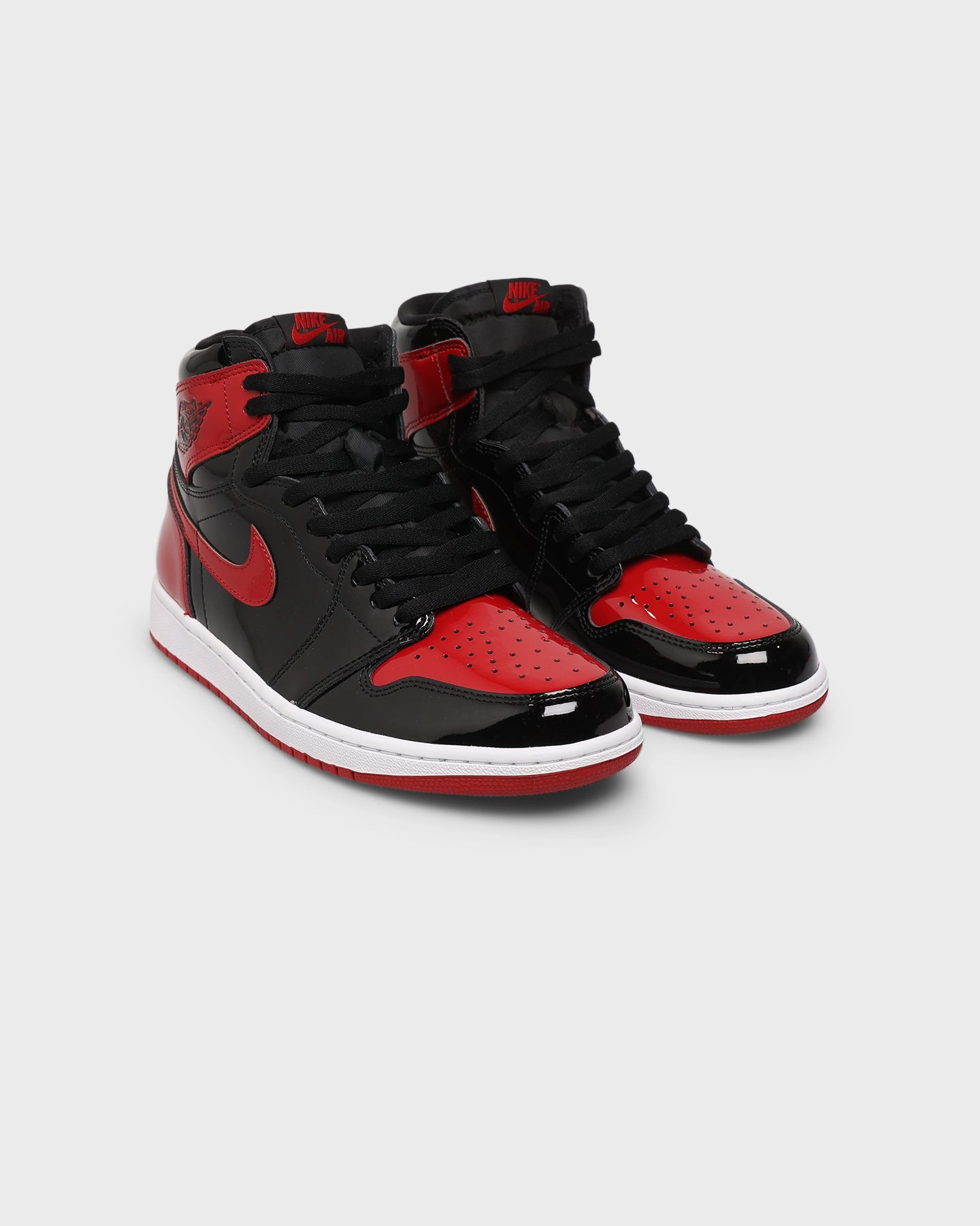Jordan Air Jordan 1 Retro High OG Black/Varsity Red Reinforced Eyelet Durability Stability Balance