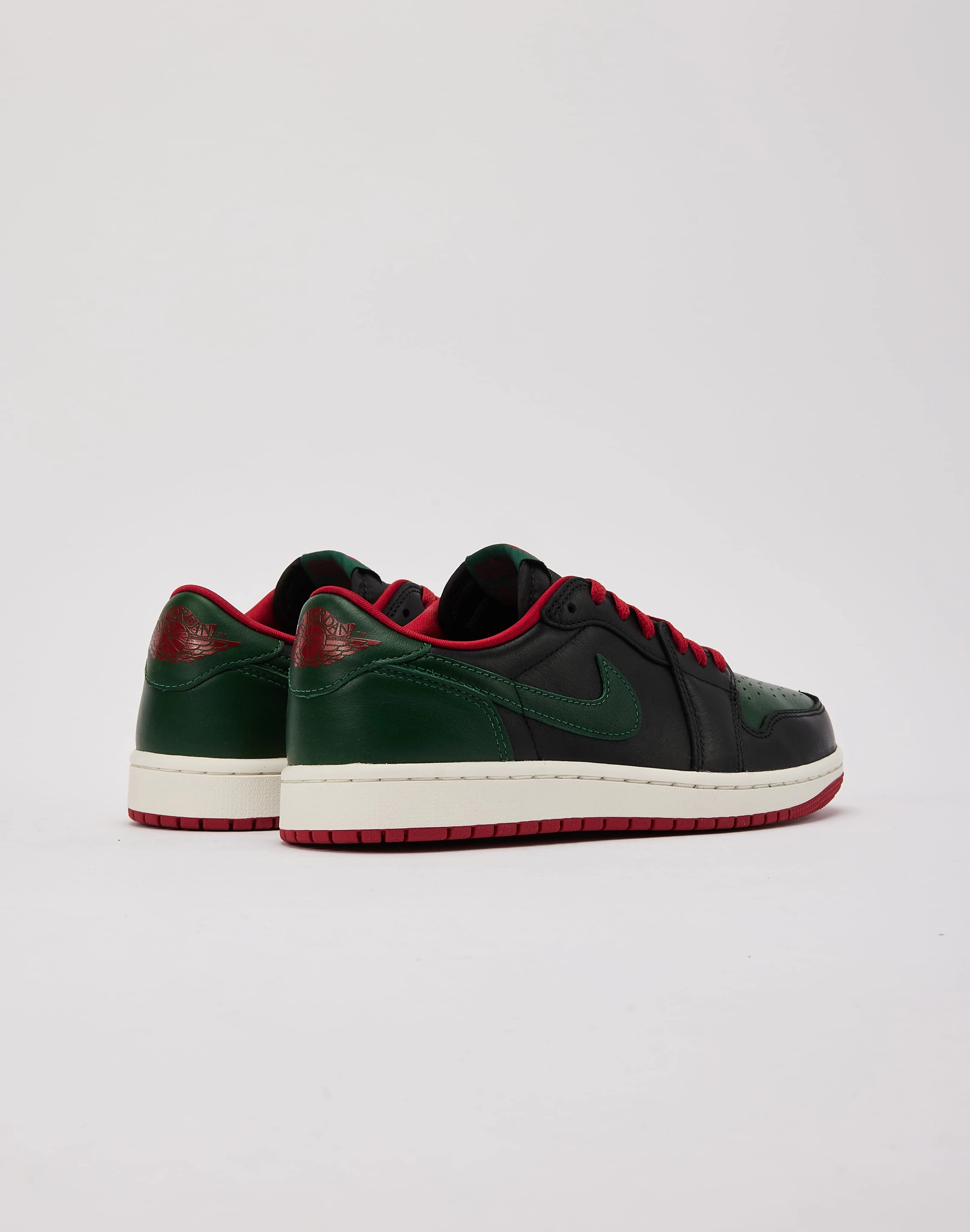 Jordan Air Jordan 1 Retro Low OG 'Black and Gorge Green' Quick Trip Style Runner