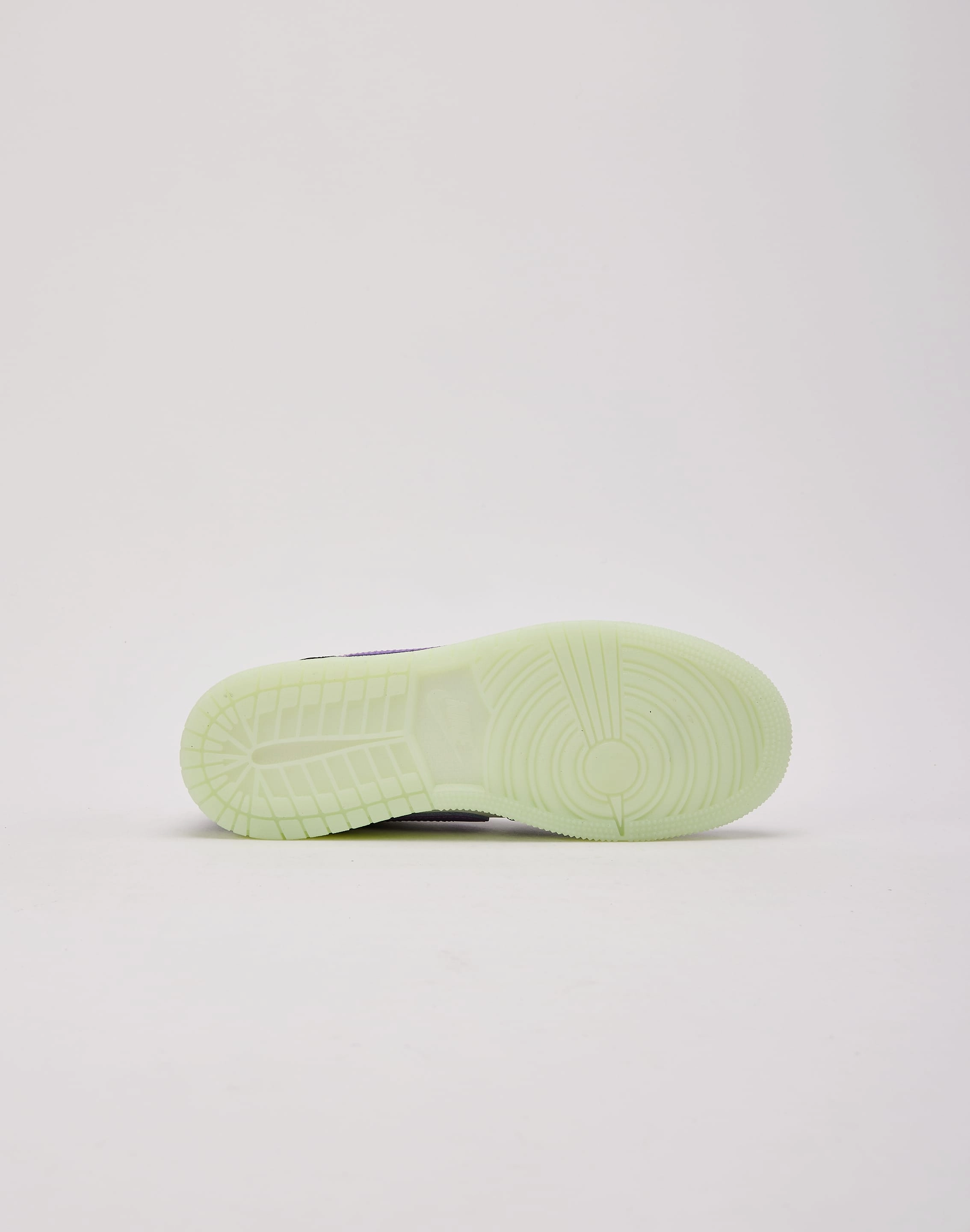 Jordan Air Jordan 1 Retro Low OG 'Black Raspberry' Grade-School tempting Low Impact Design