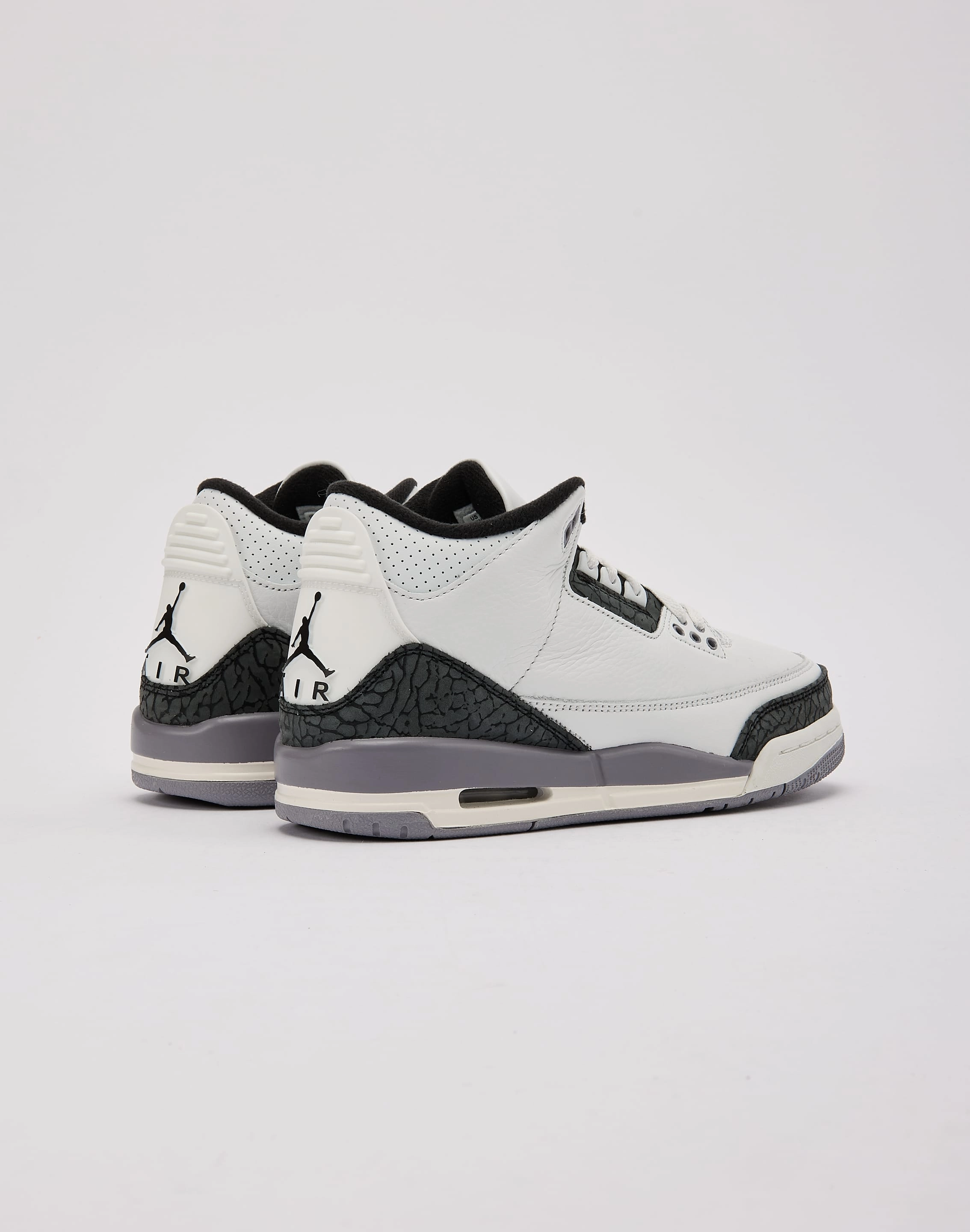 Jordan Air Jordan 3 Retro 'Cement Grey' Grade-School Exclusive Dynamic Flex Design