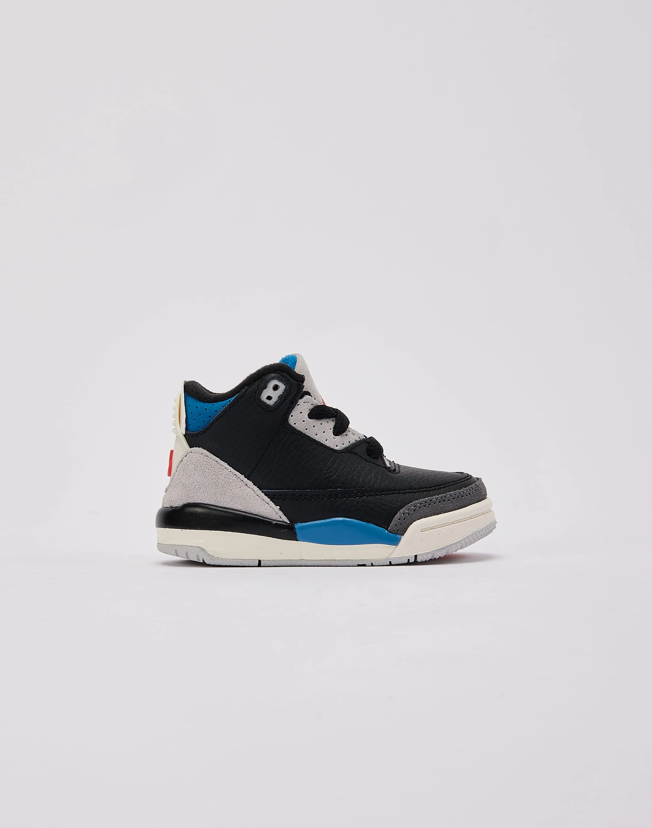 Responsive Heel Geometry Spin Quick Jordan Air Jordan 3 Retro 'Rare Air' Toddler