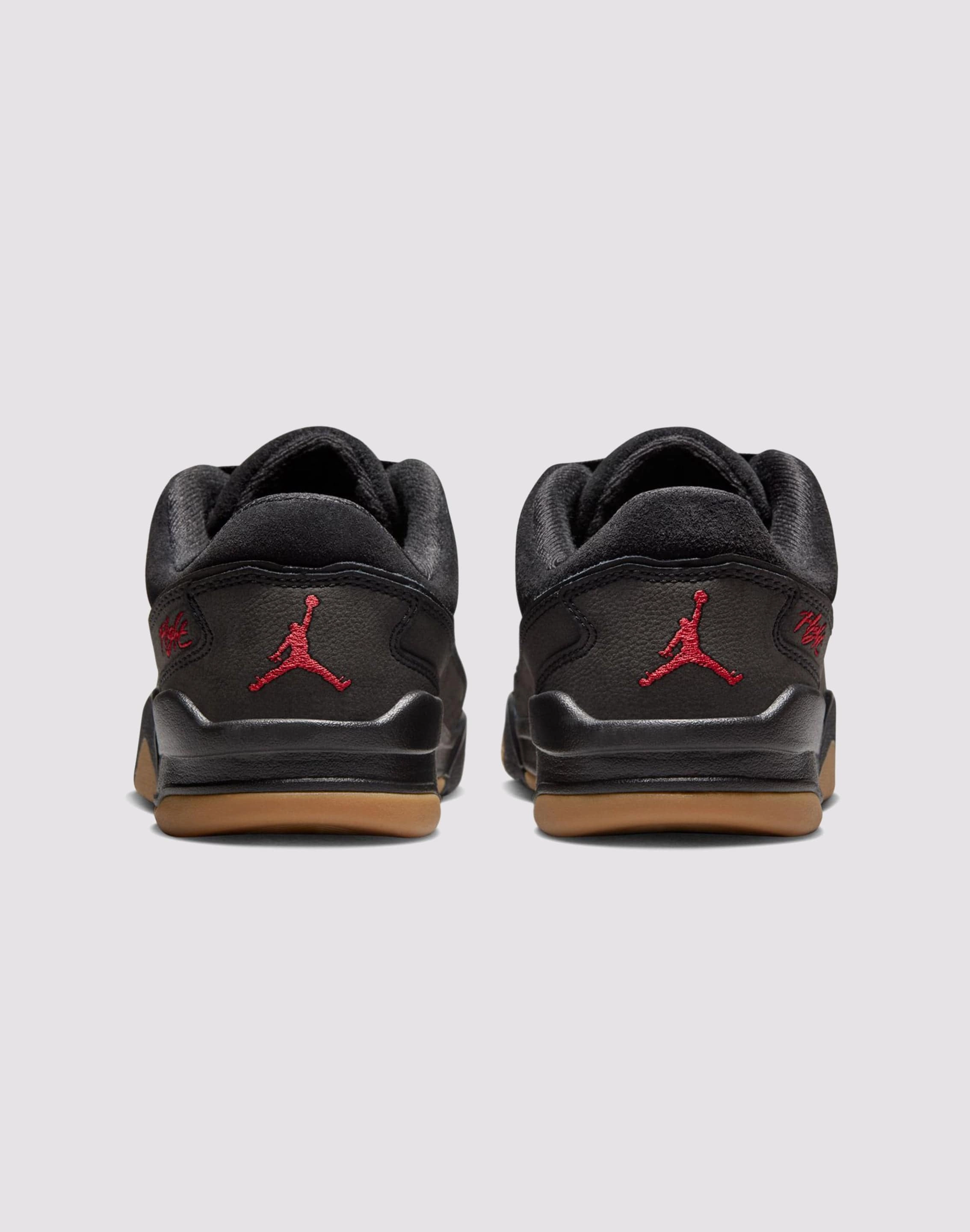 Light cushion Jordan Flight Court Grade School Boys'&nbsp;"Black/Varsity Red/Gum Med Brown"&nbsp;Shoe