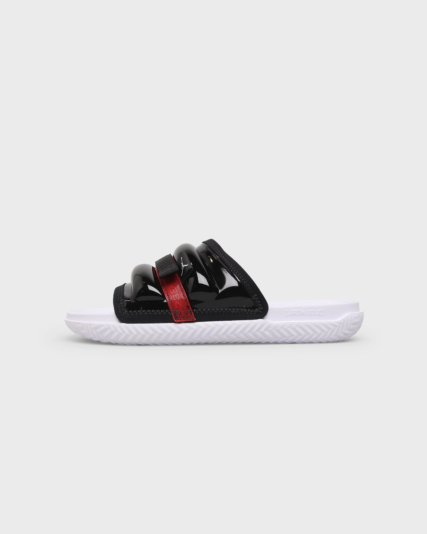 Jordan Jordan Super Play Slide Black/University Red winter necessities