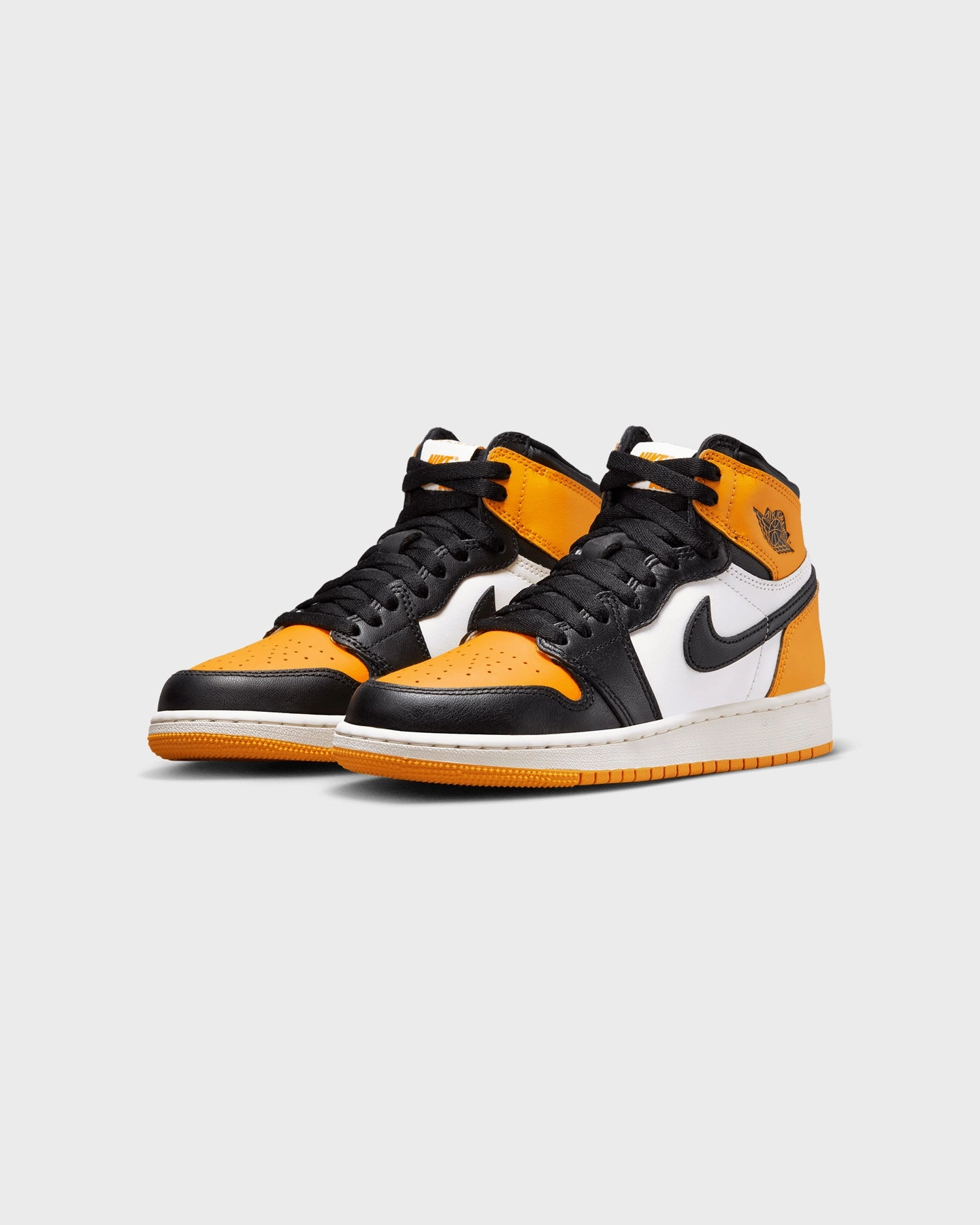 Jordan Kids' Air Jordan 1 Retro Hi OG (GS) "Yellow Toe" Taxi/Black-Sail Comfy Walk