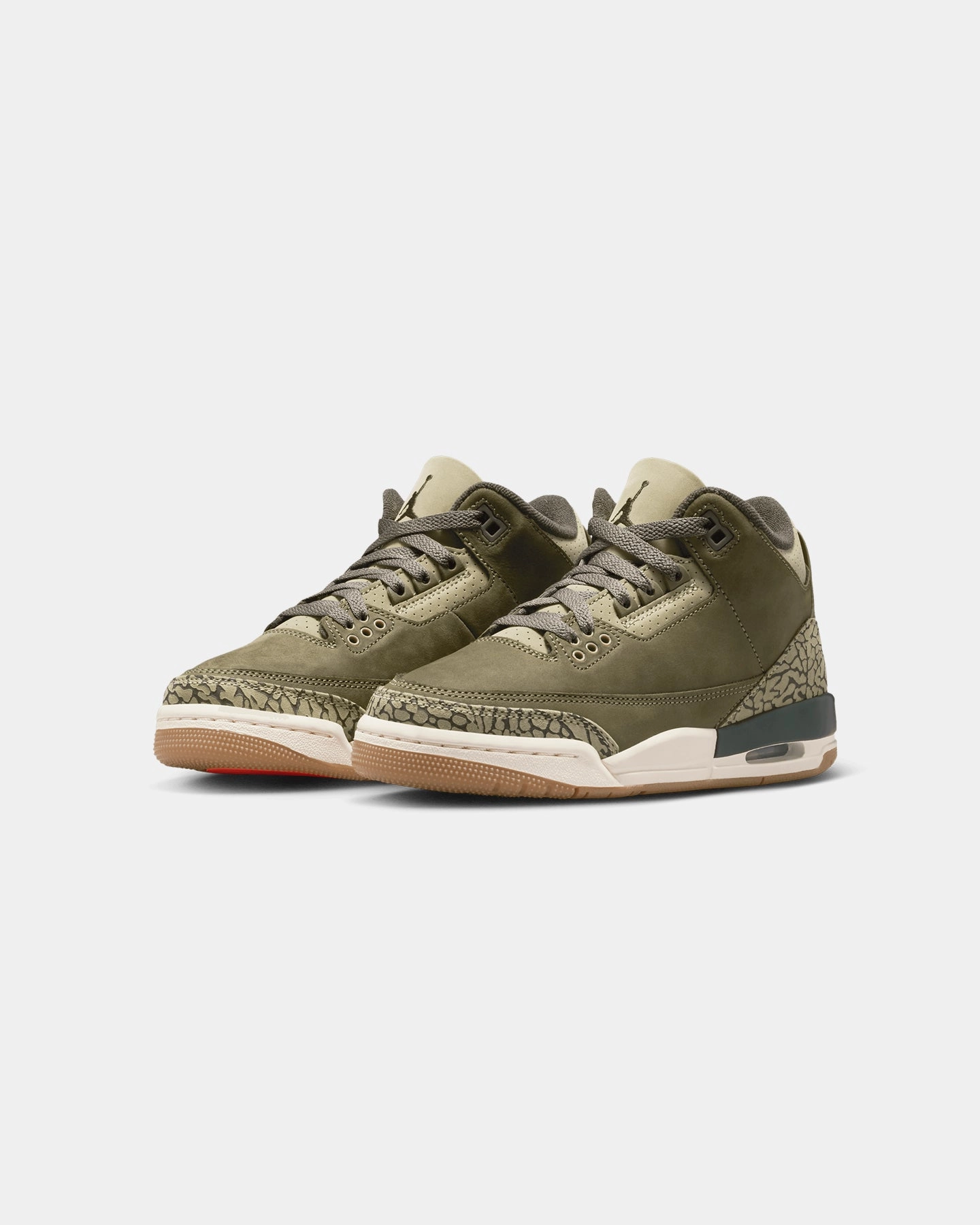 Jordan Kids' Air Jordan 3 Retro (GS) Medium Olive Balanced weight 3D Knit Engineering