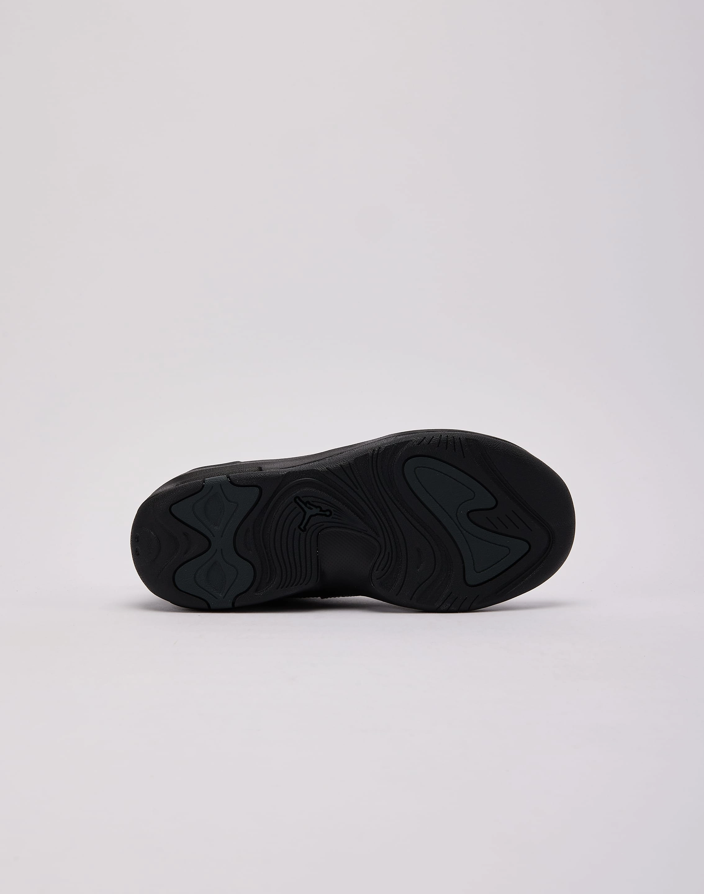 Vertical Cushioning Tension Control Webbing Jordan Max Aura 7 Grade-School