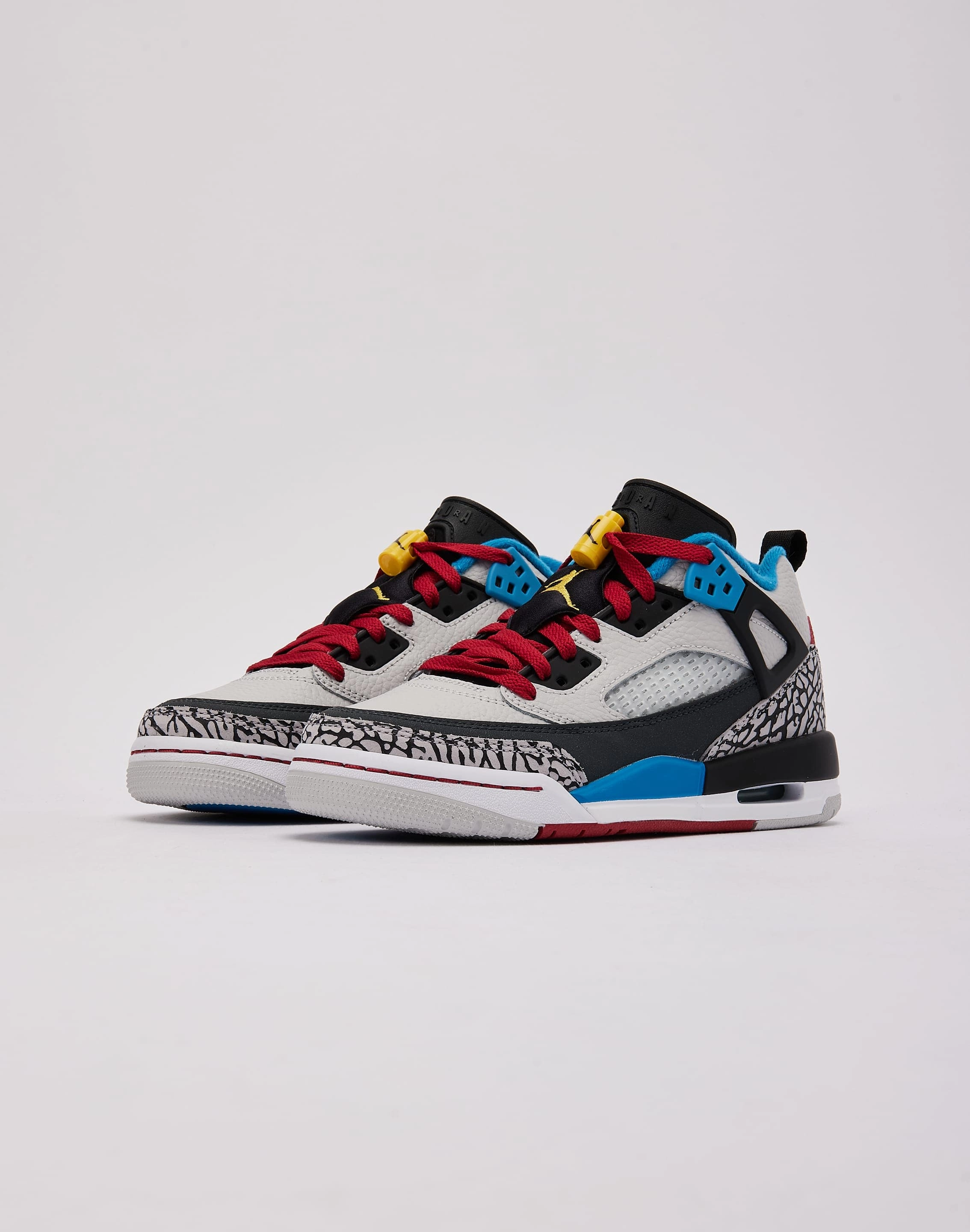reinforced construction Jordan Spizike Low SE Grade-School