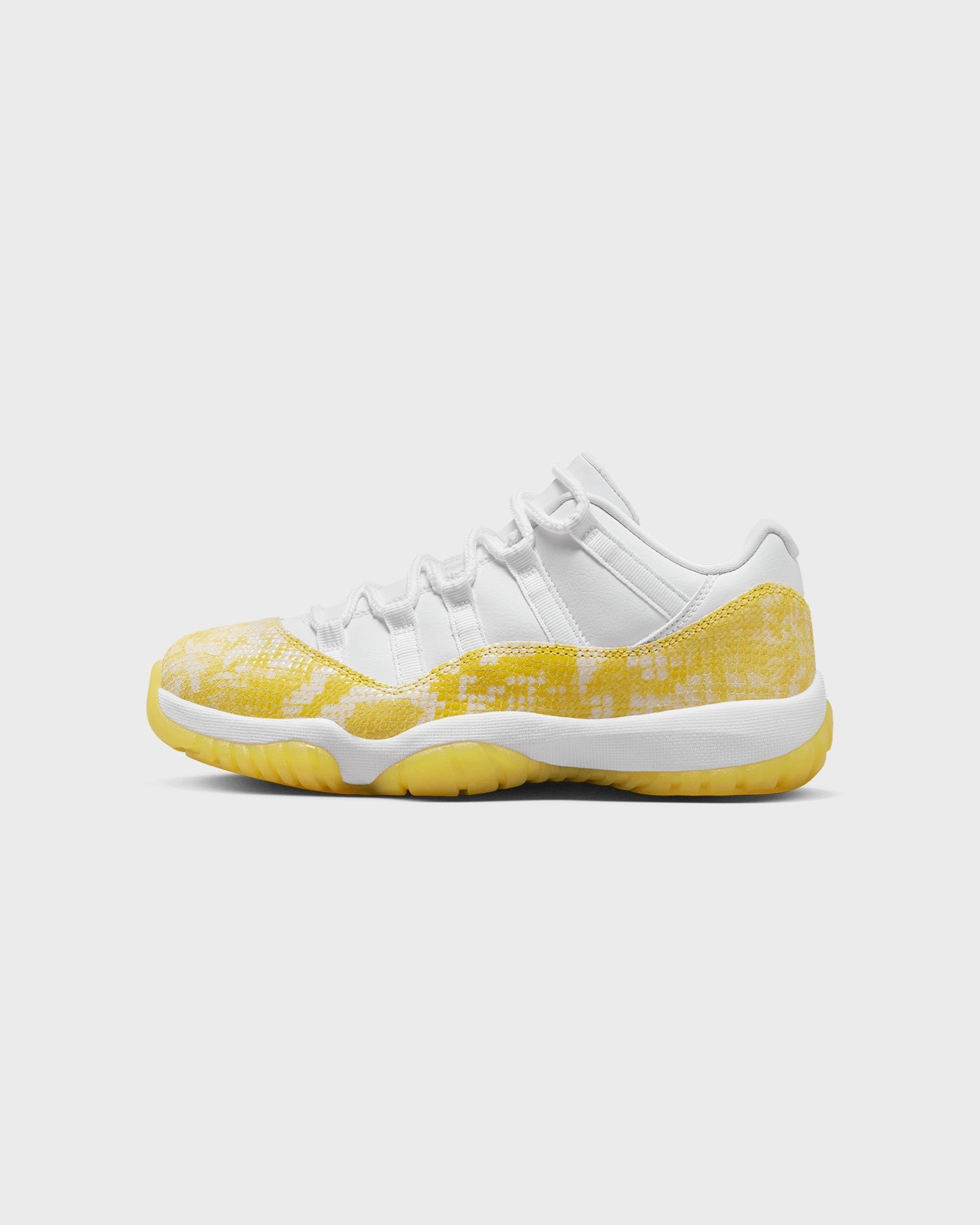 Jordan Women's Air Jordan 11 Retro Low White/Tour Yellow All-day Performance wide - fit