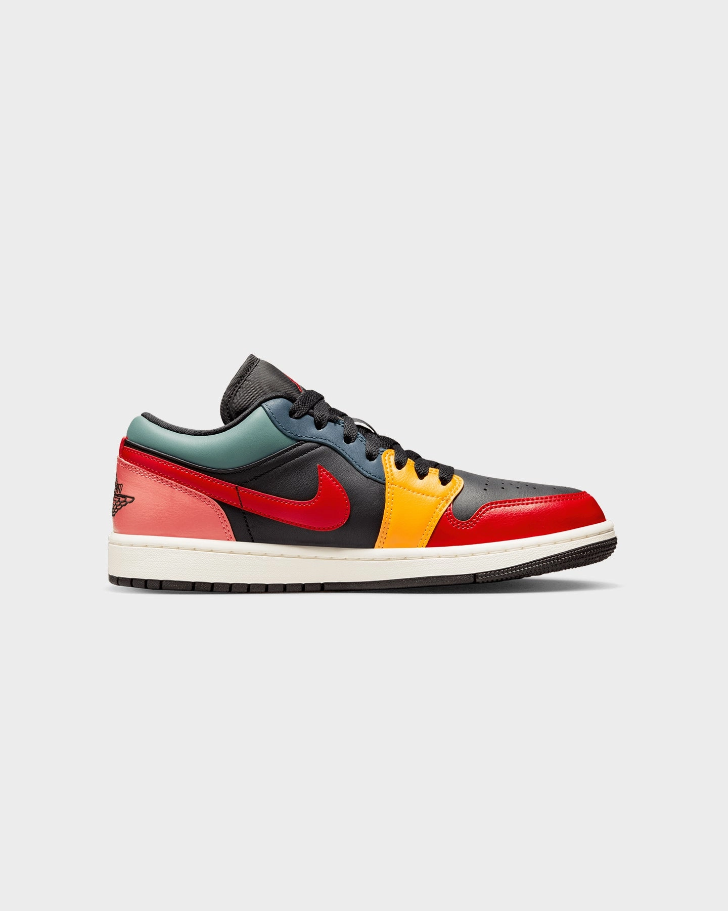 Jordan Women's Air Jordan 1 Low SE "Black Multi" Black/Fire Red Shock-absorbent arch