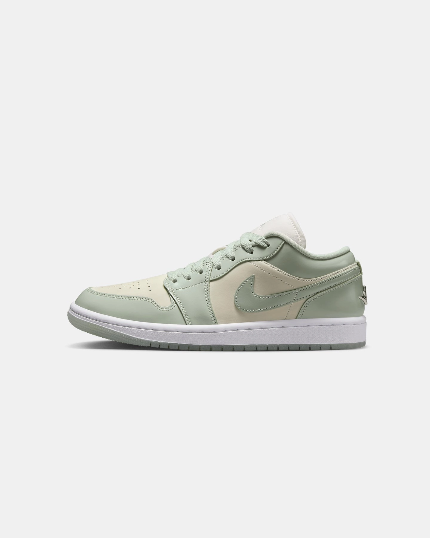 Jordan Women's Air Jordan 1 Low SE Sail/Seafoam Metallic Silver time-saving