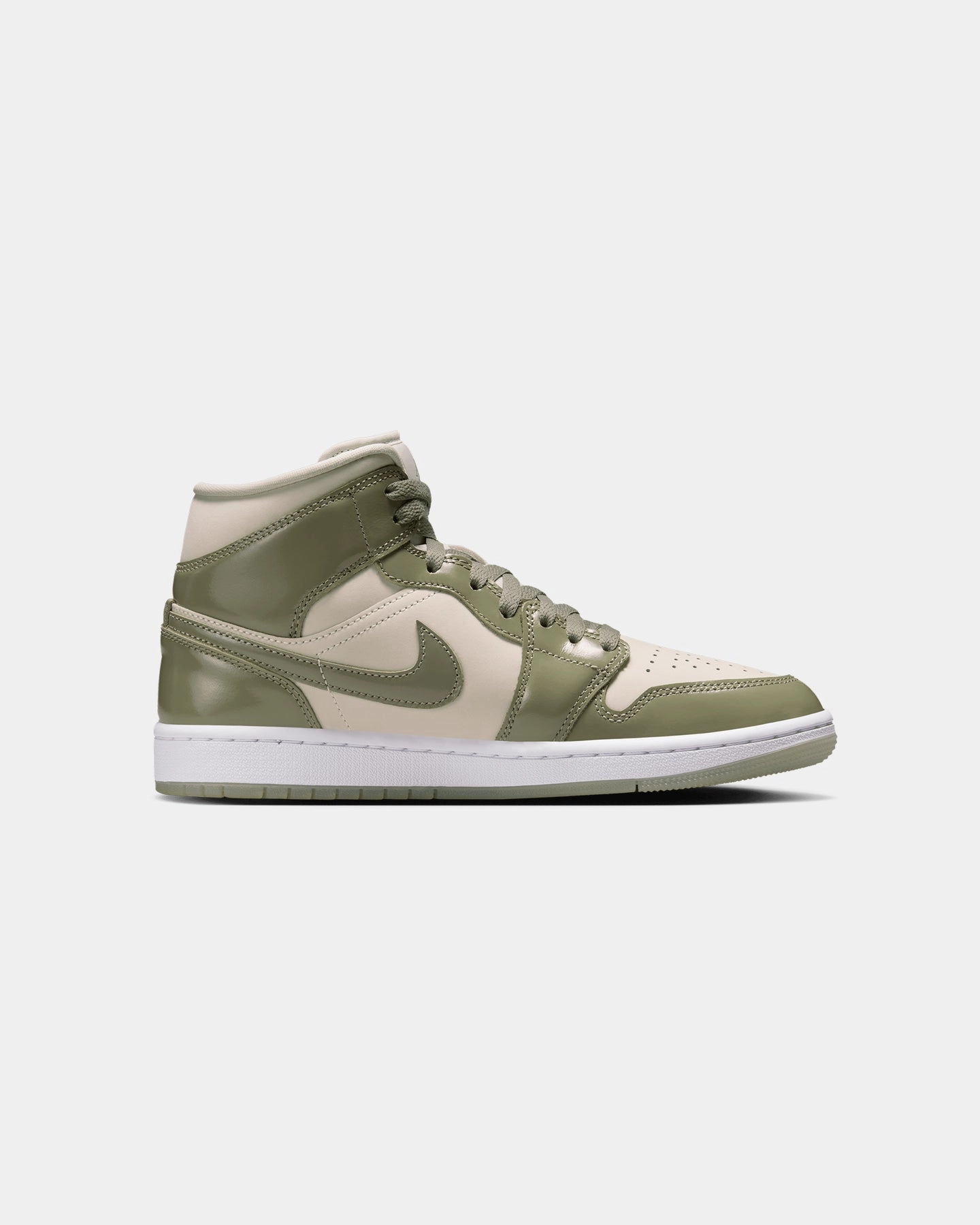 Jordan Women's Air Jordan 1 Mid SE Sea Glass Supportive arch Rubber Sole