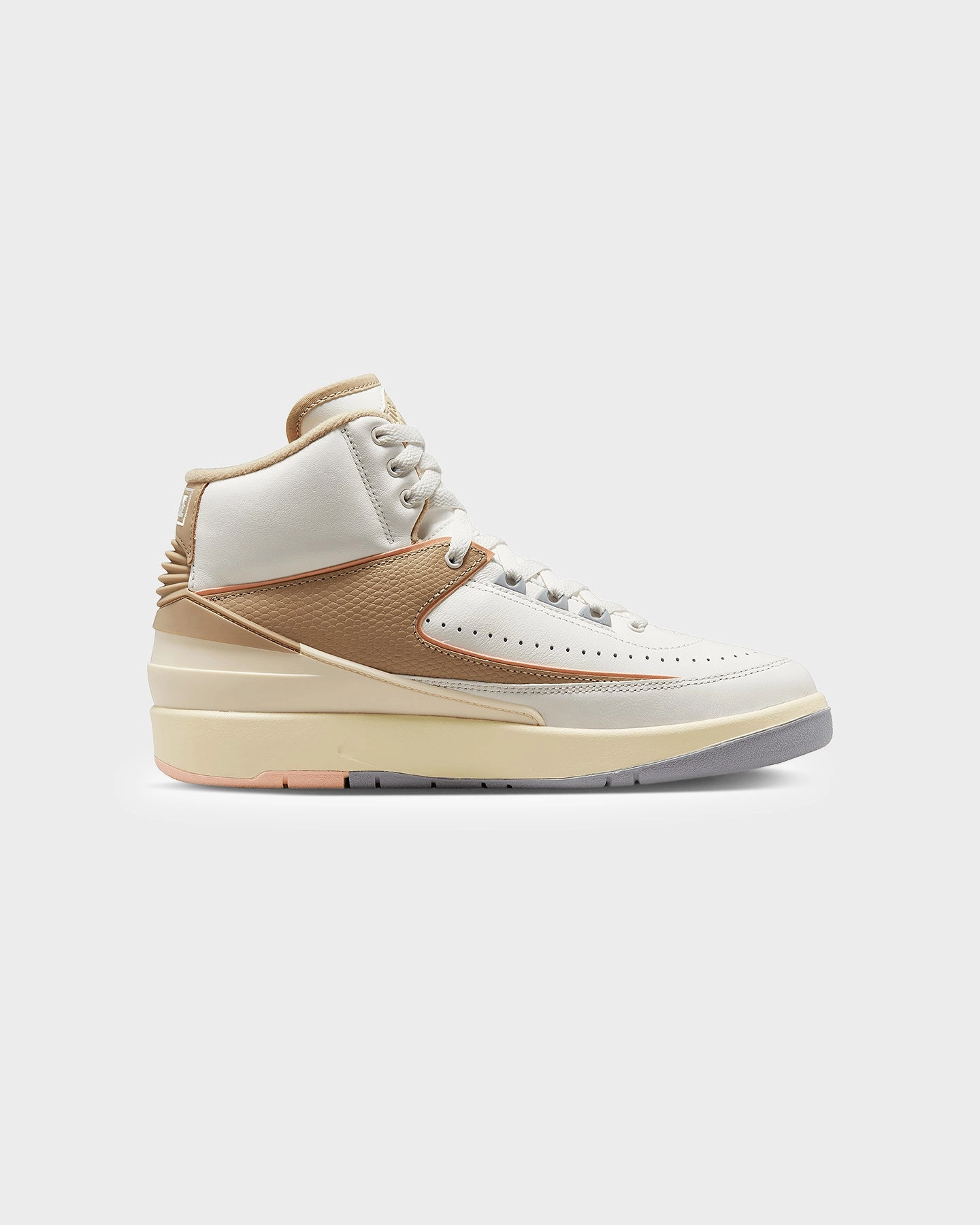 Jordan Women's Air Jordan 2 Retro "Sunset Haze" Sail/Desert Sun Ergonomic Footbed Shape