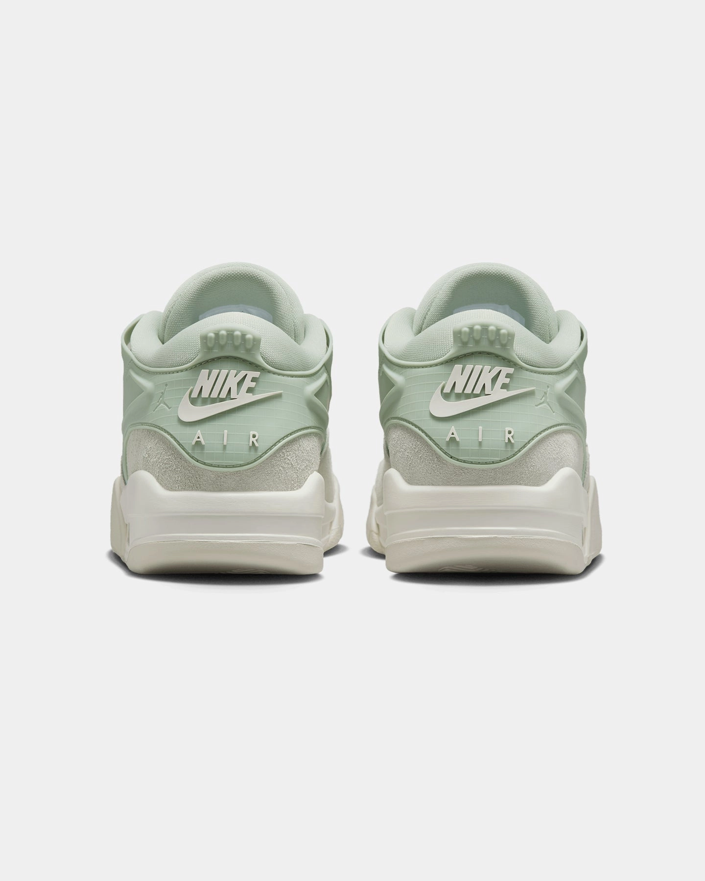 basketball players - specific functions Jordan Women's Air Jordan 4RM Seafoam