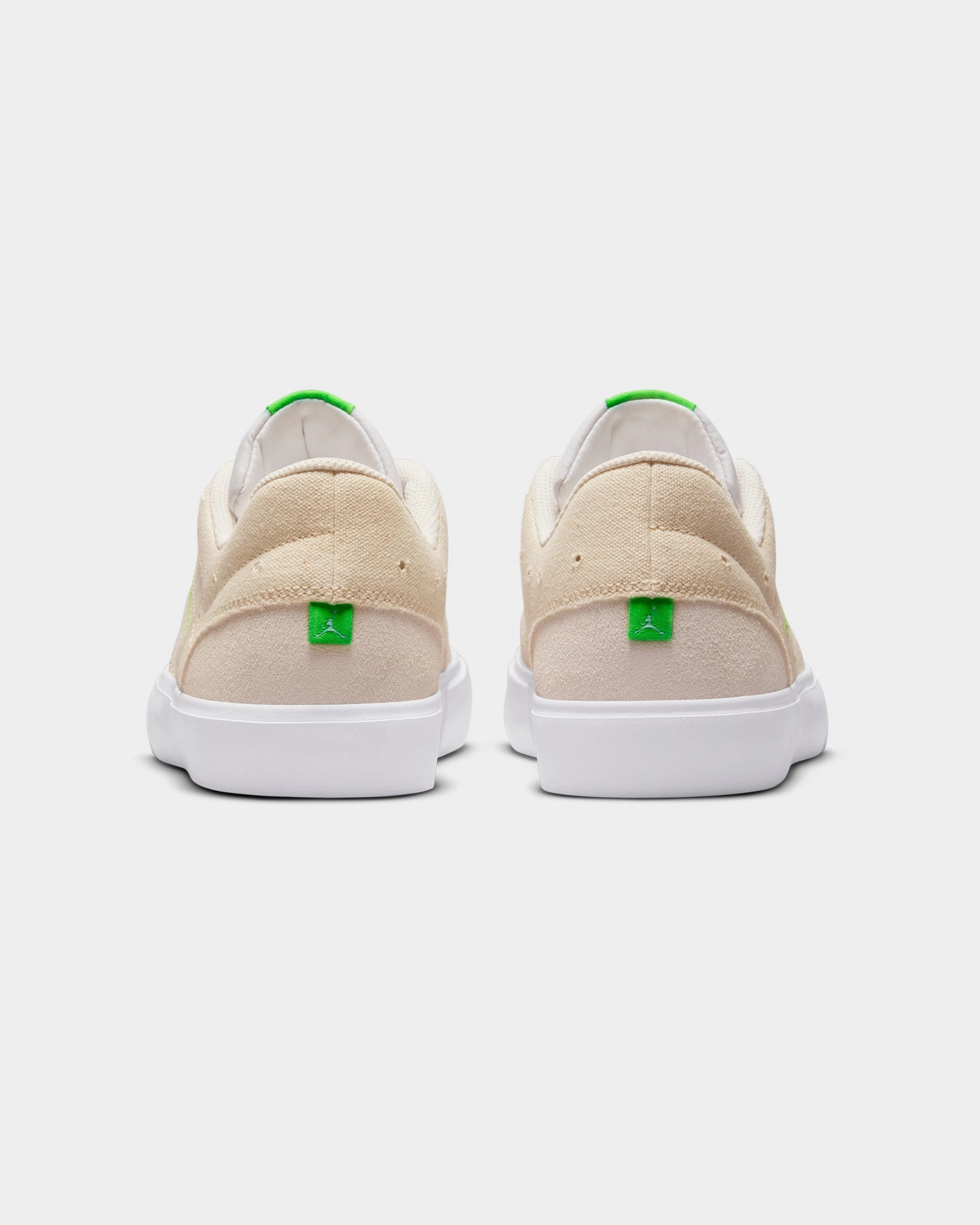 Jordan Women's Jordan Series .05 'Dear Studio' White/Phantom/Green Strike/Iris Whisper adventurers Luxe cushioning