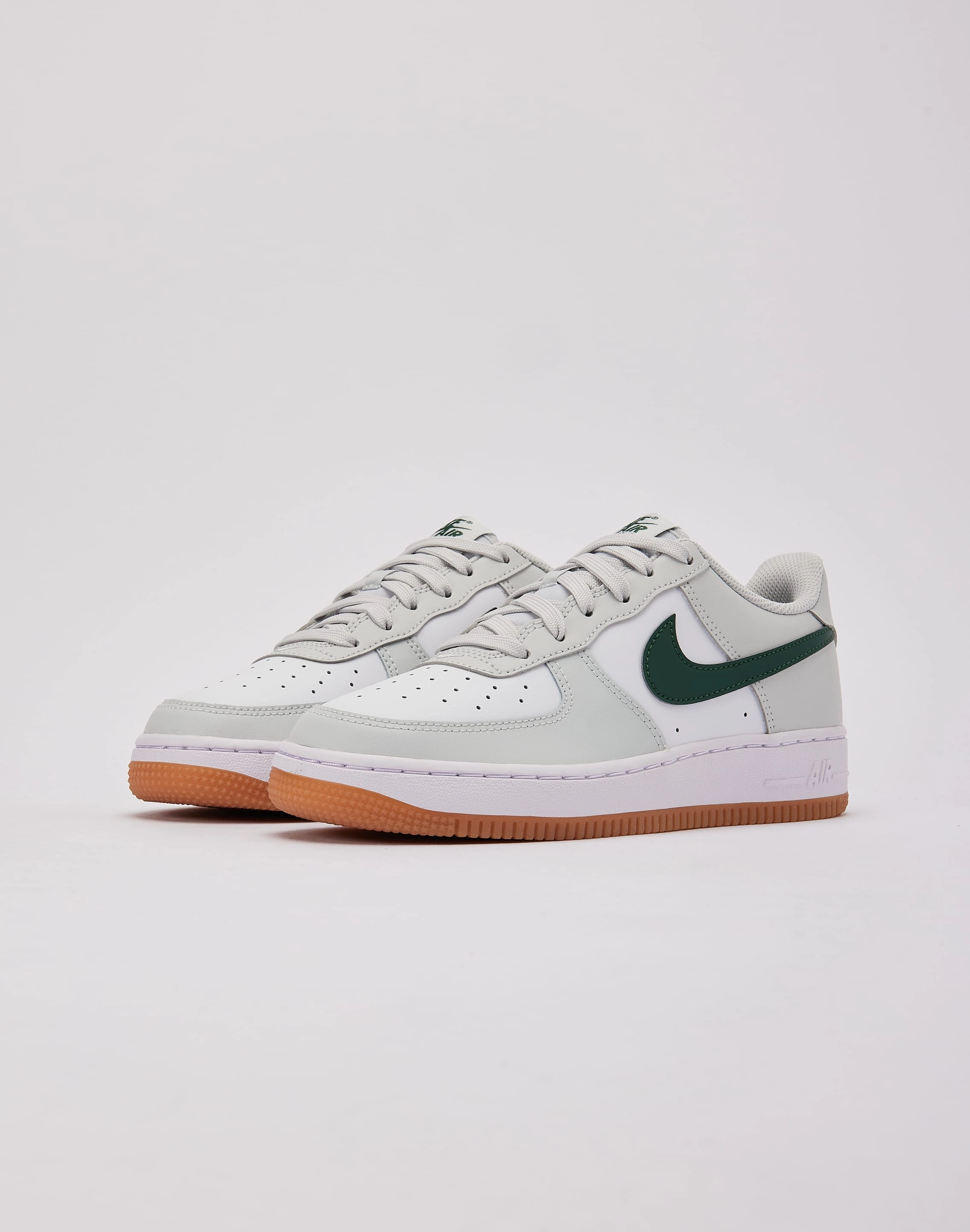 SuedeUpper Nike Air Force 1 Low Grade-School