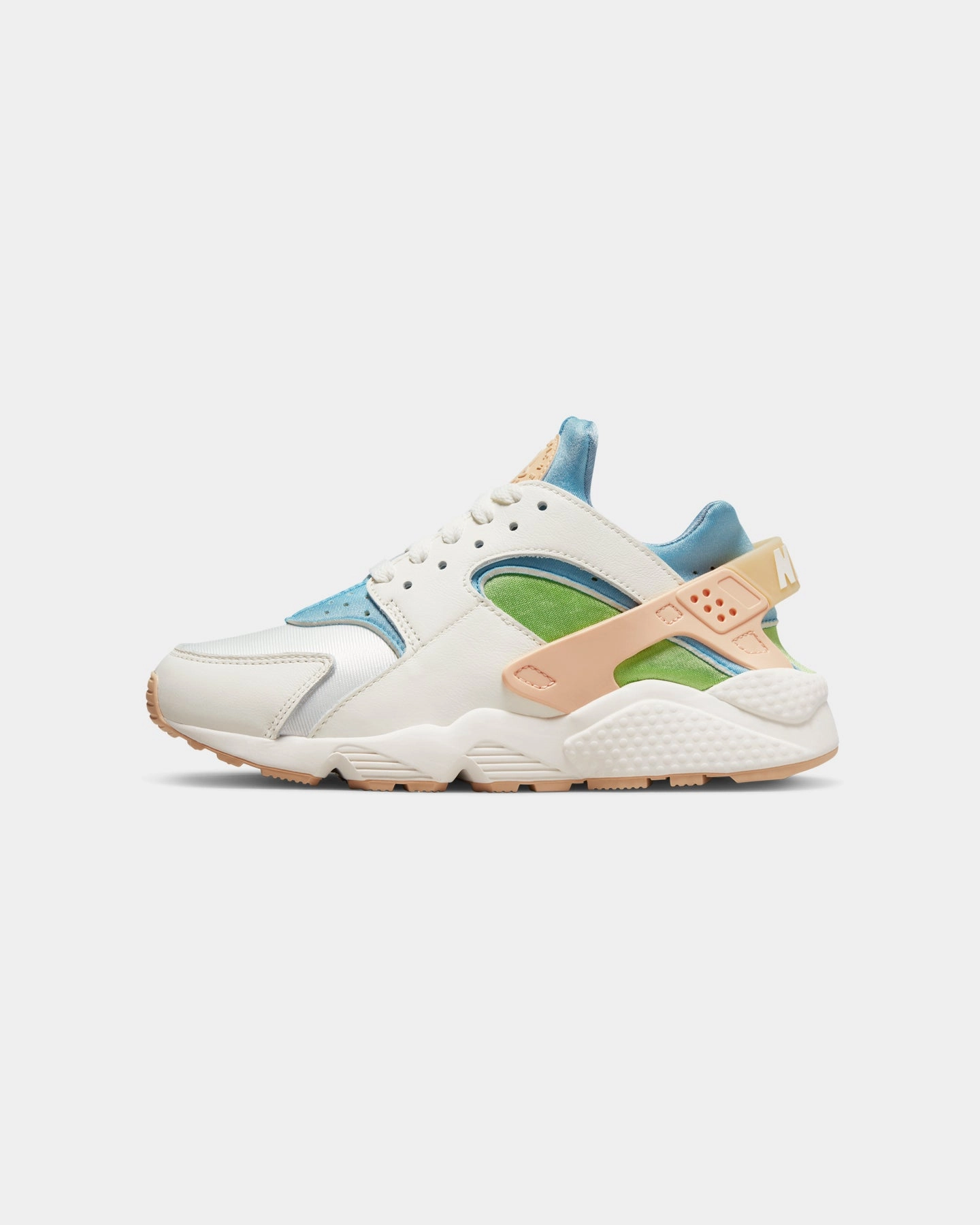 desirable design - complexity - level Nike Women's Air Huarache SE Sail/Arctic Orange
