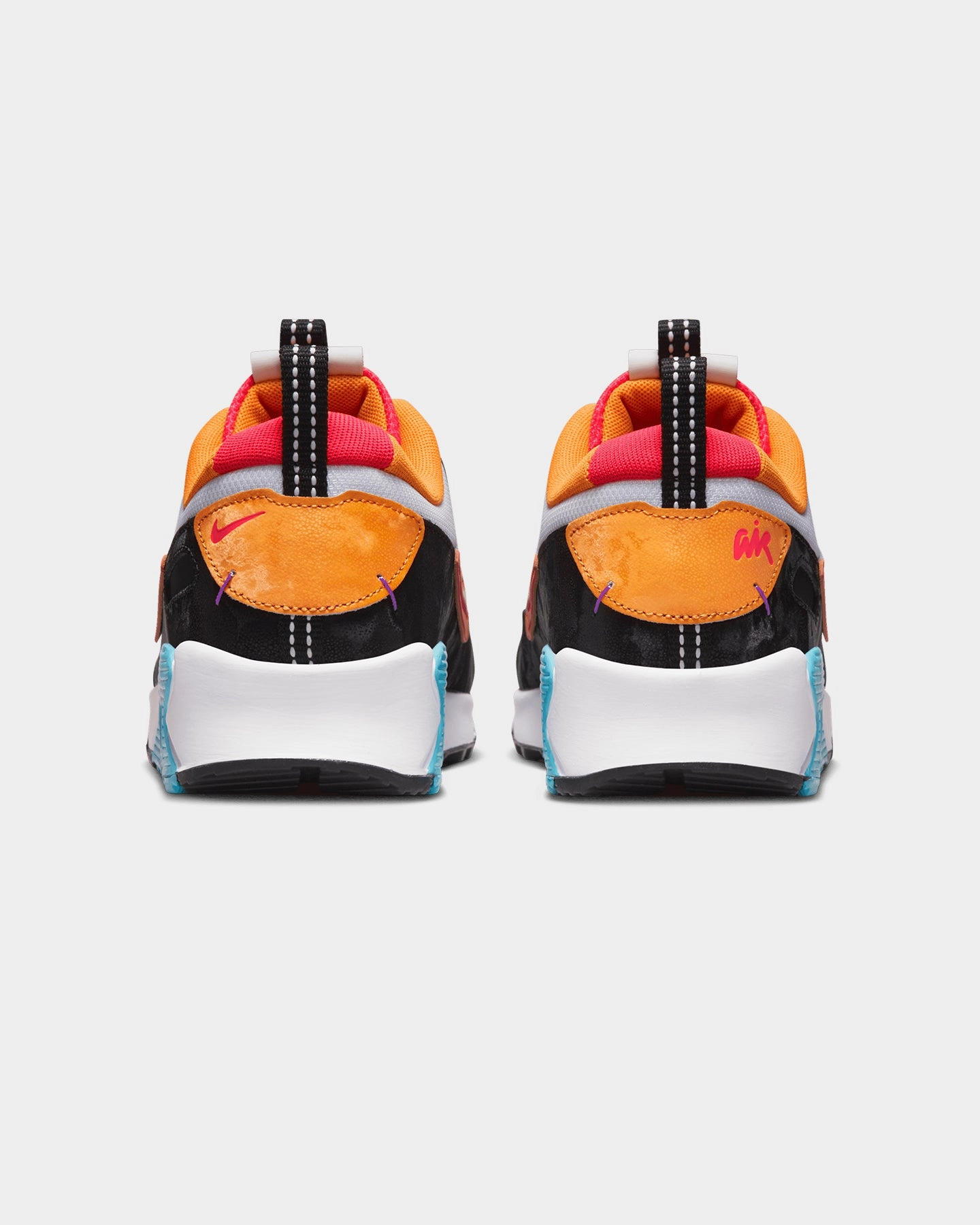 Nike Women's Air Max 90 Futura White/Bright Crimson Orthopedic Friendly Design slip-resistant