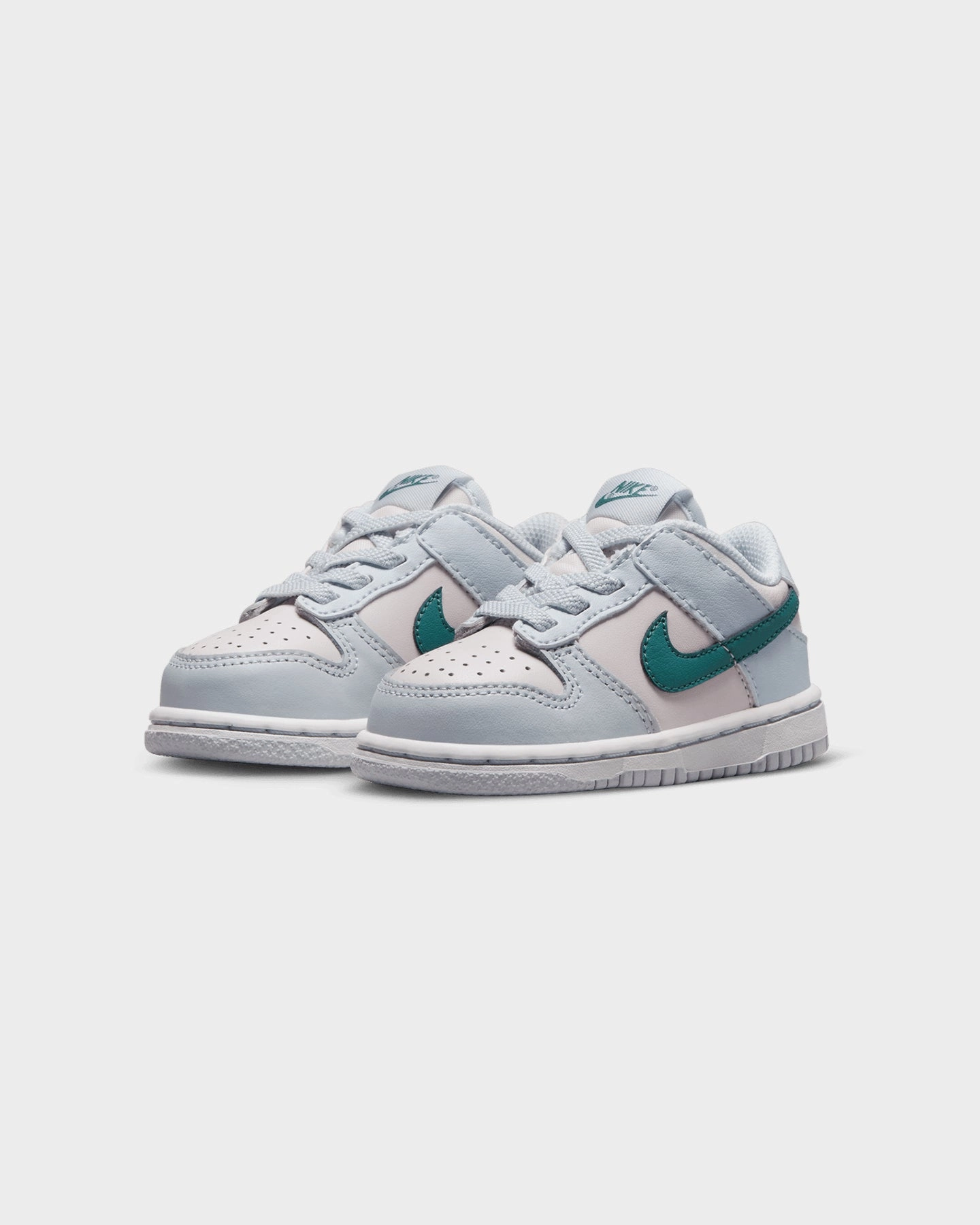 Nike Infants' Dunk Low (TD) Football Grey Elastic Lacing Trend-setting ease