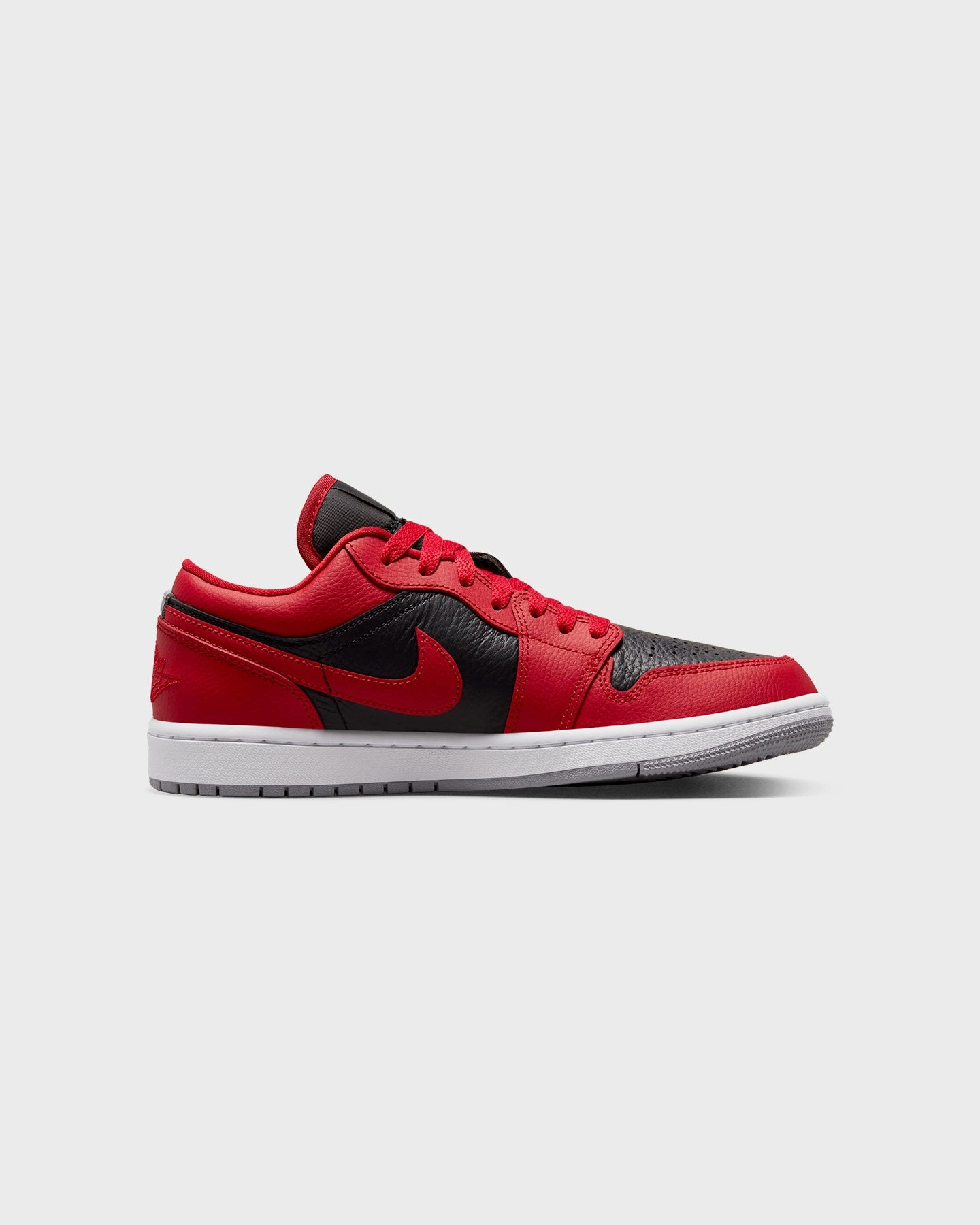 meaningful Jordan Women's Air Jordan 1 Low SE "Split" Gym Red/Cement