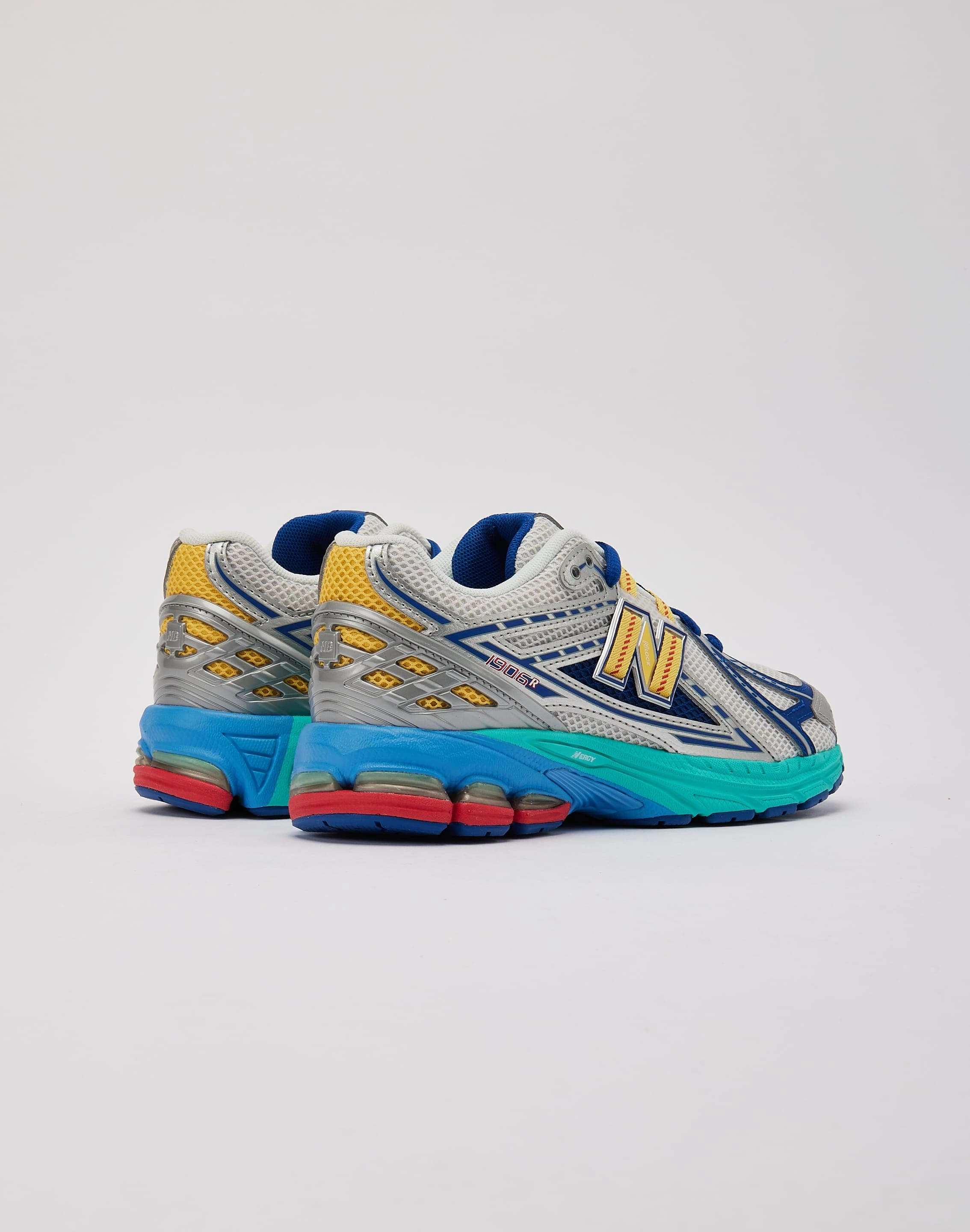 New Balance 1906R 'Moon Sign' Grade-School Optimal ease classic - look