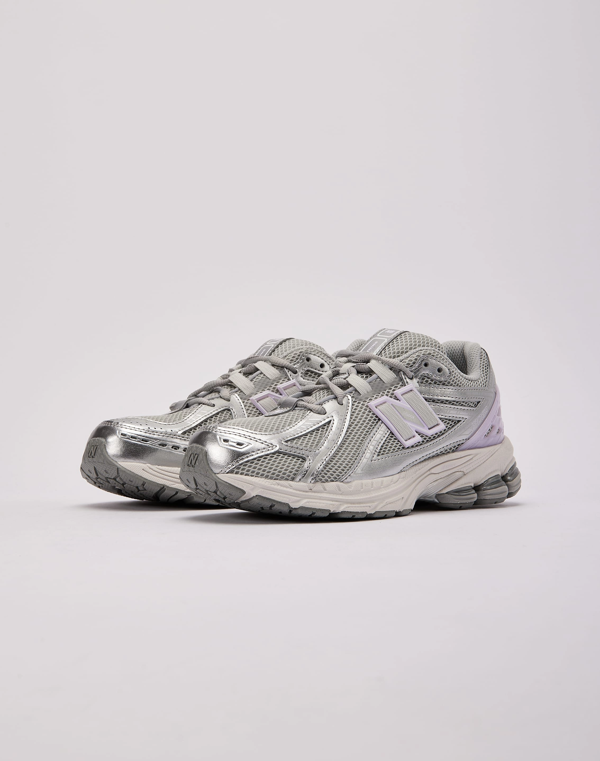 New Balance 1906R Grade-School Contoured Shape