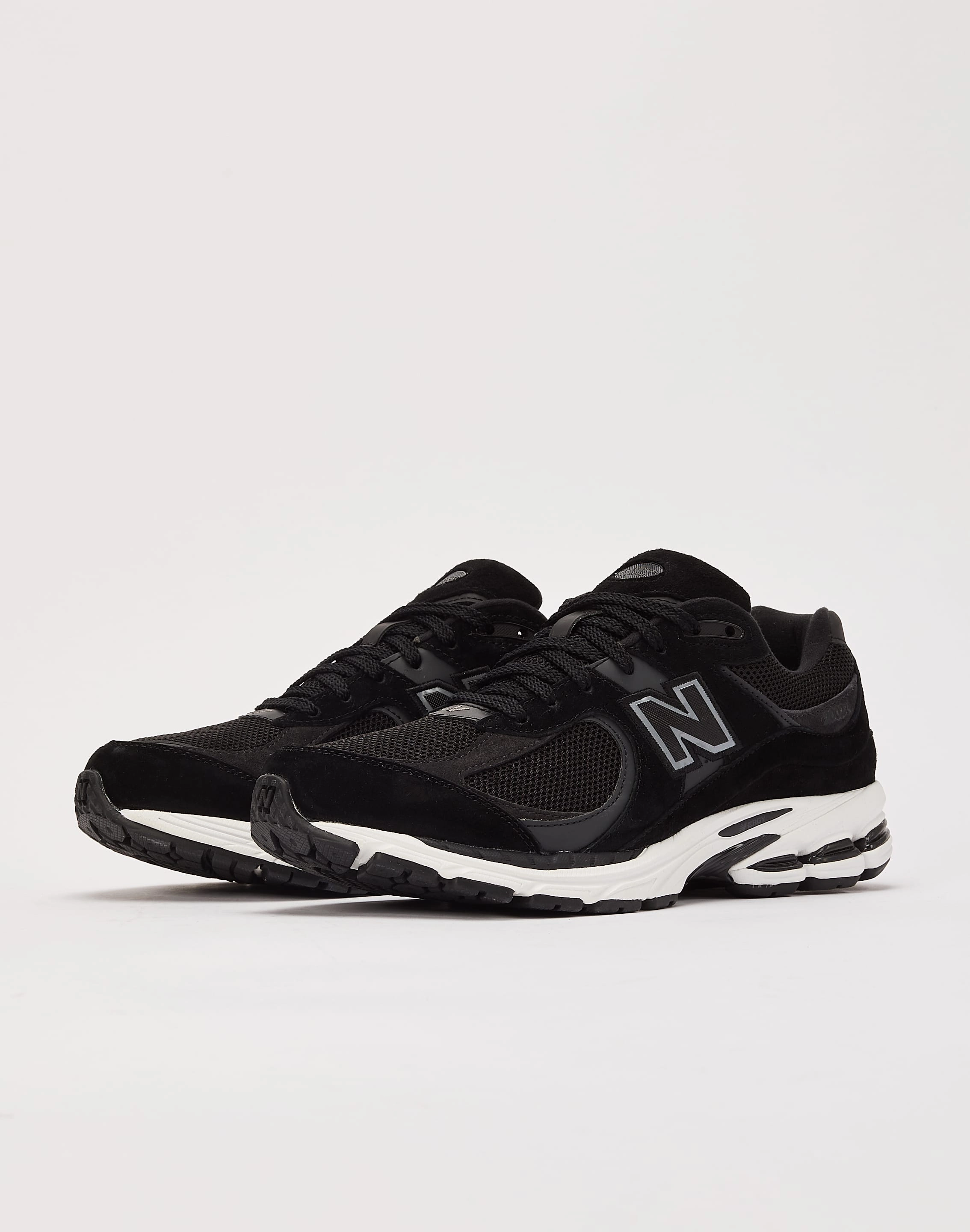 New Balance 2002R No Laces shape fit