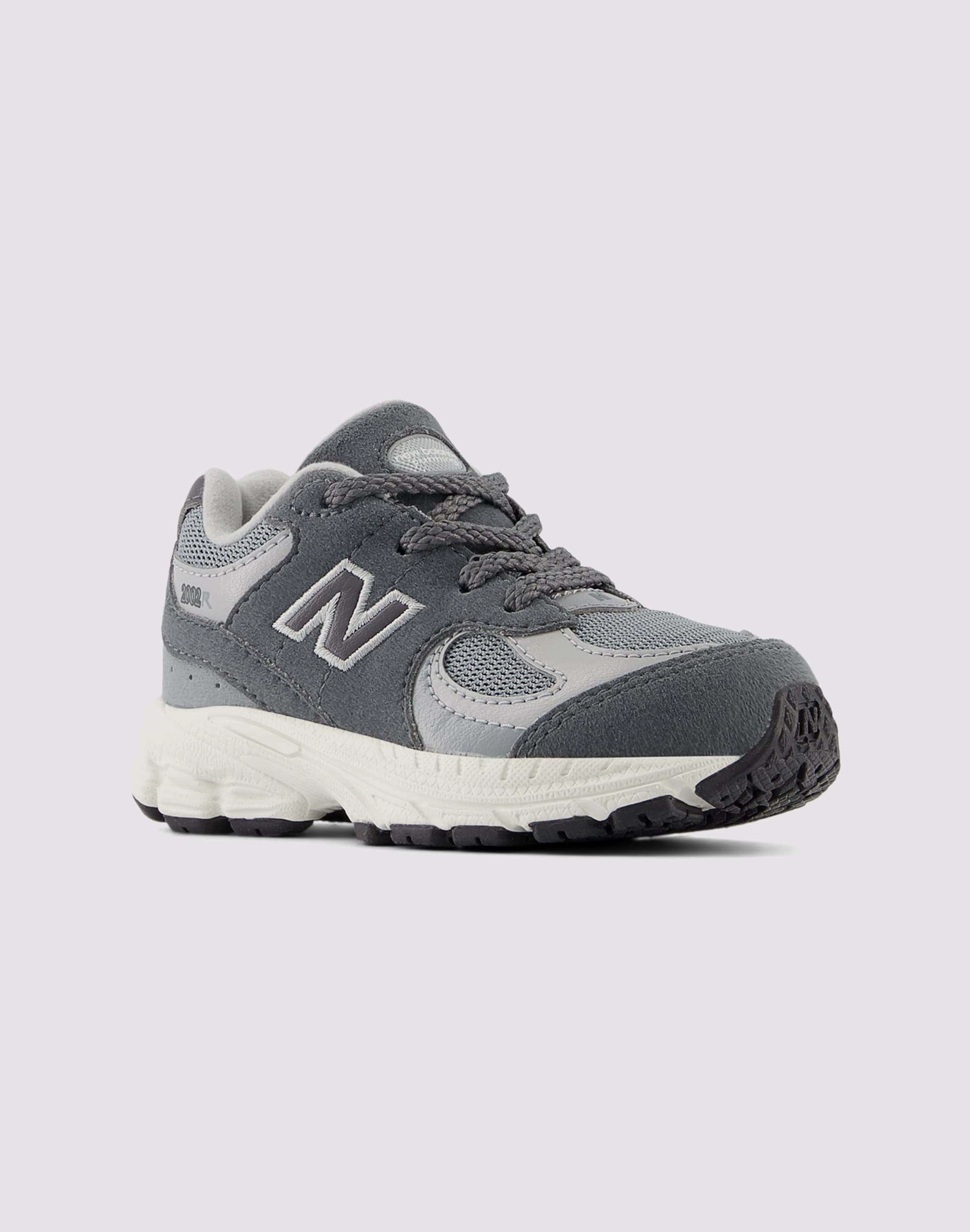 city dwellers New Balance 2002R Toddler