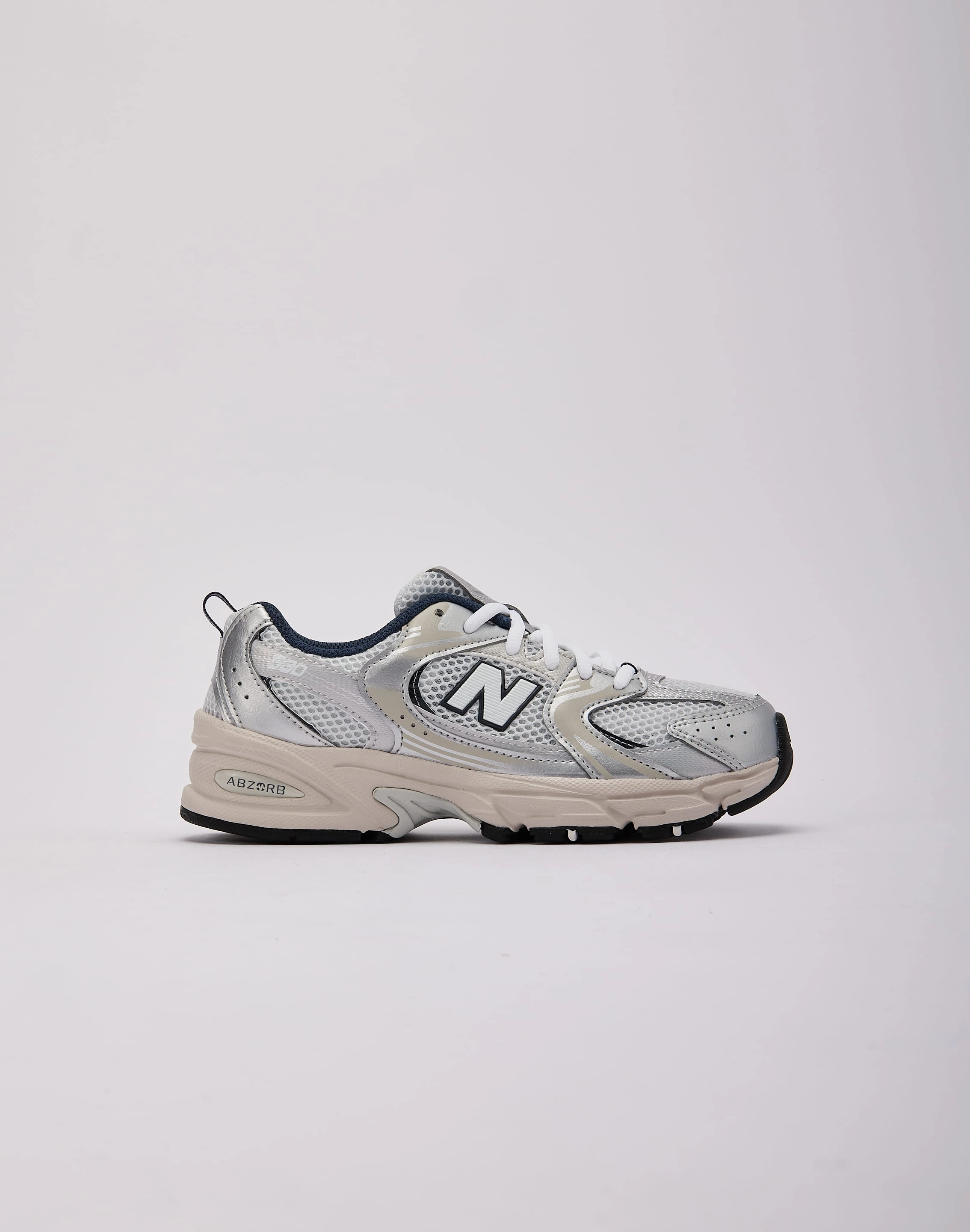 New Balance 530 Grade-School beach shoes sole