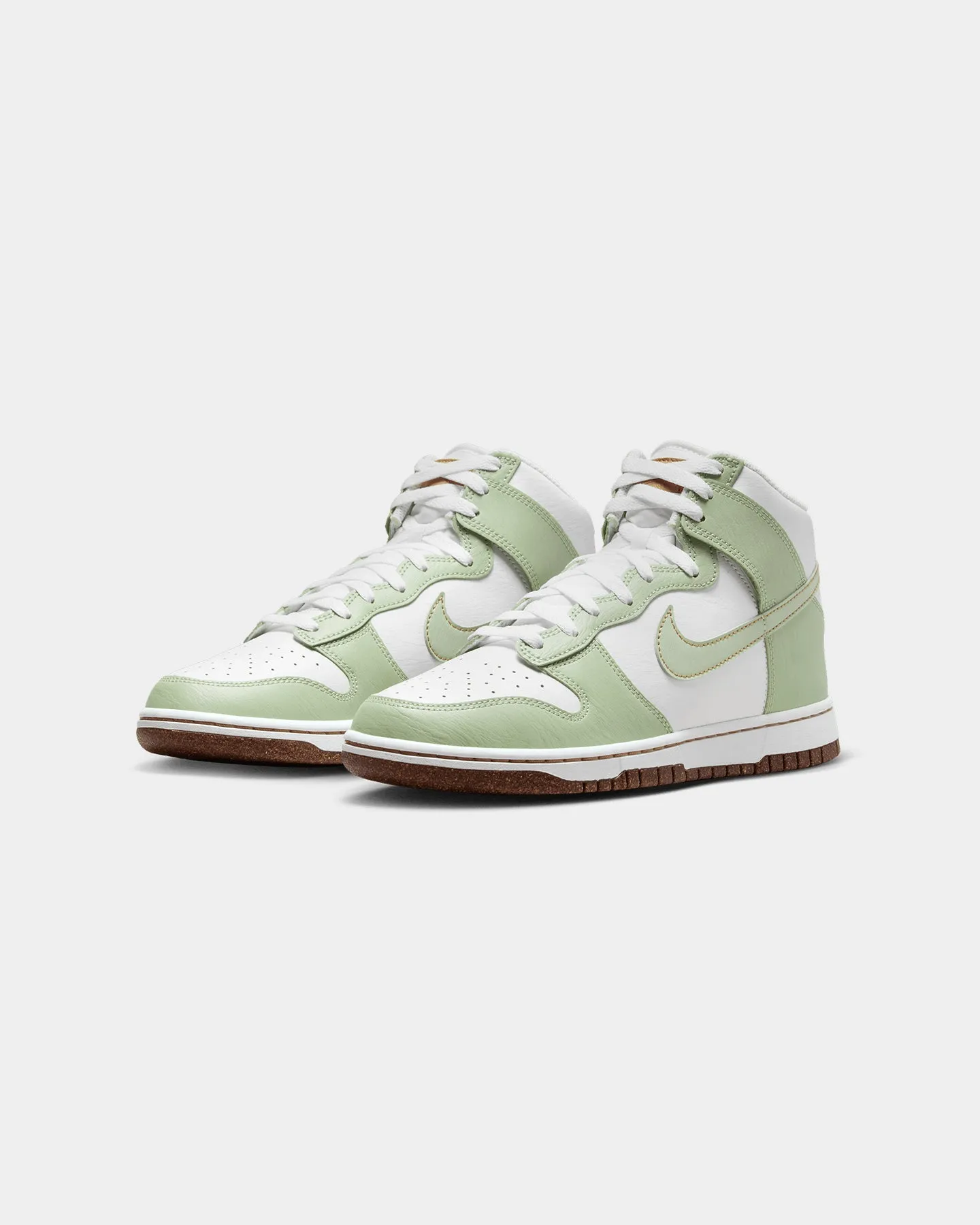 Nike Dunk High Retro SE "Inspected By Swoosh" Honeydew brogues stretchy design