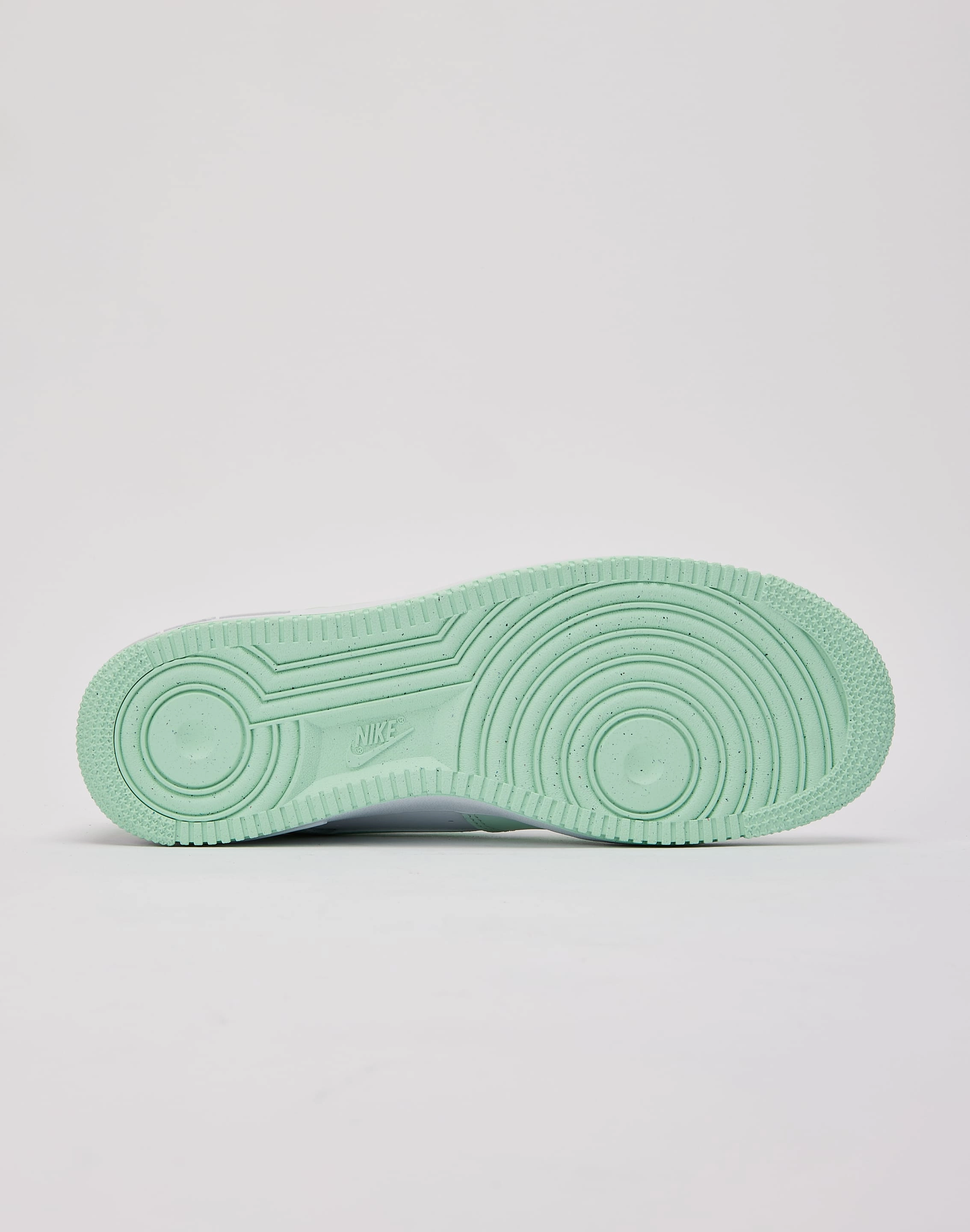 Nike Air Force 1 Low '07 Multi-functional performance