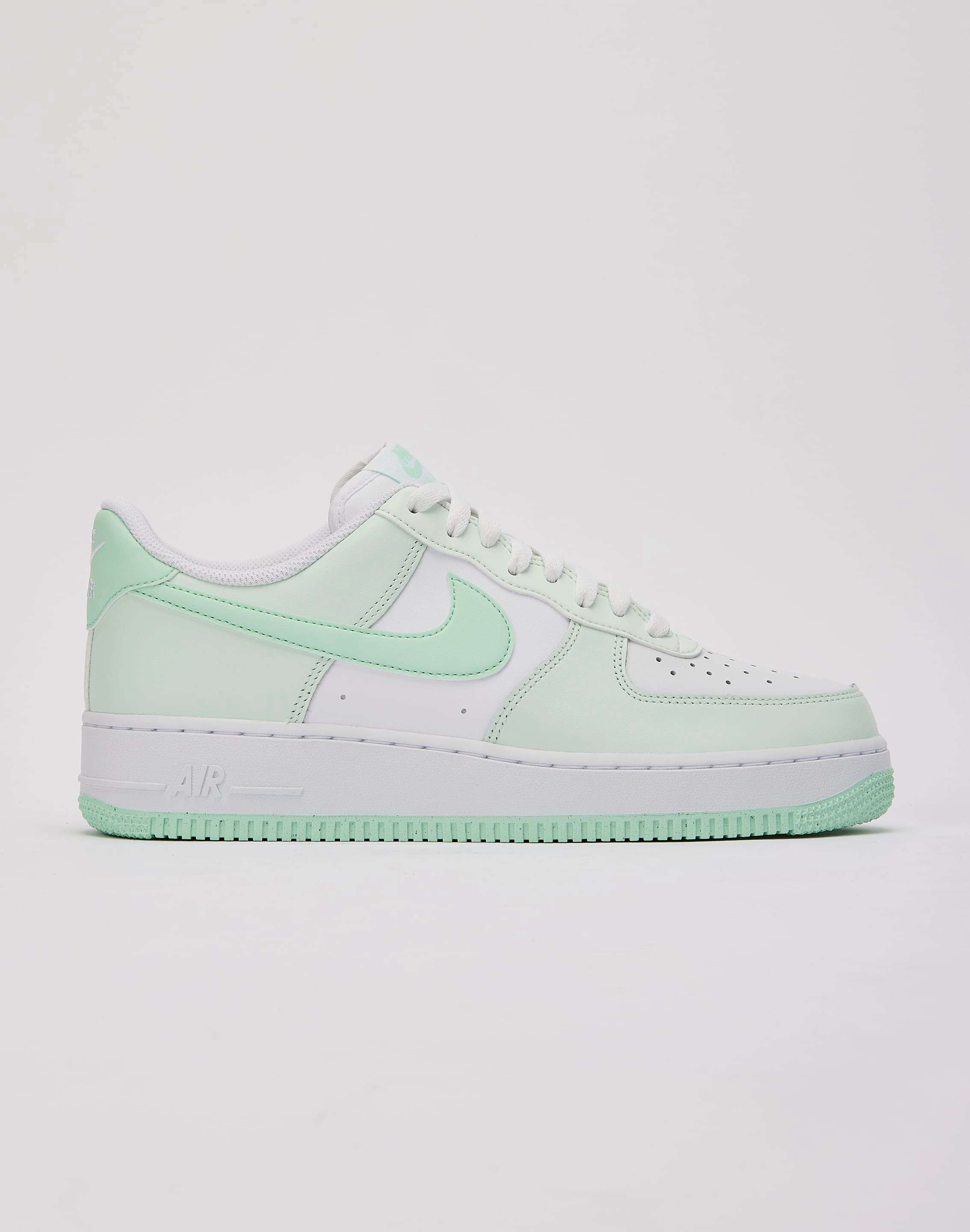 Nike Air Force 1 Low '07 energy returning Flexible Support