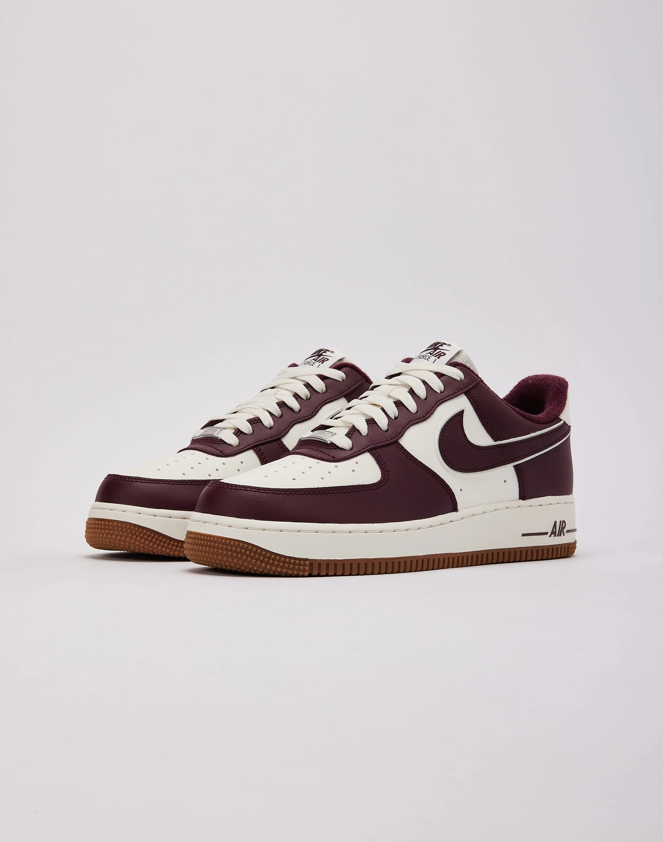 Supportive arch Nike Air Force 1 Low '07 LV8