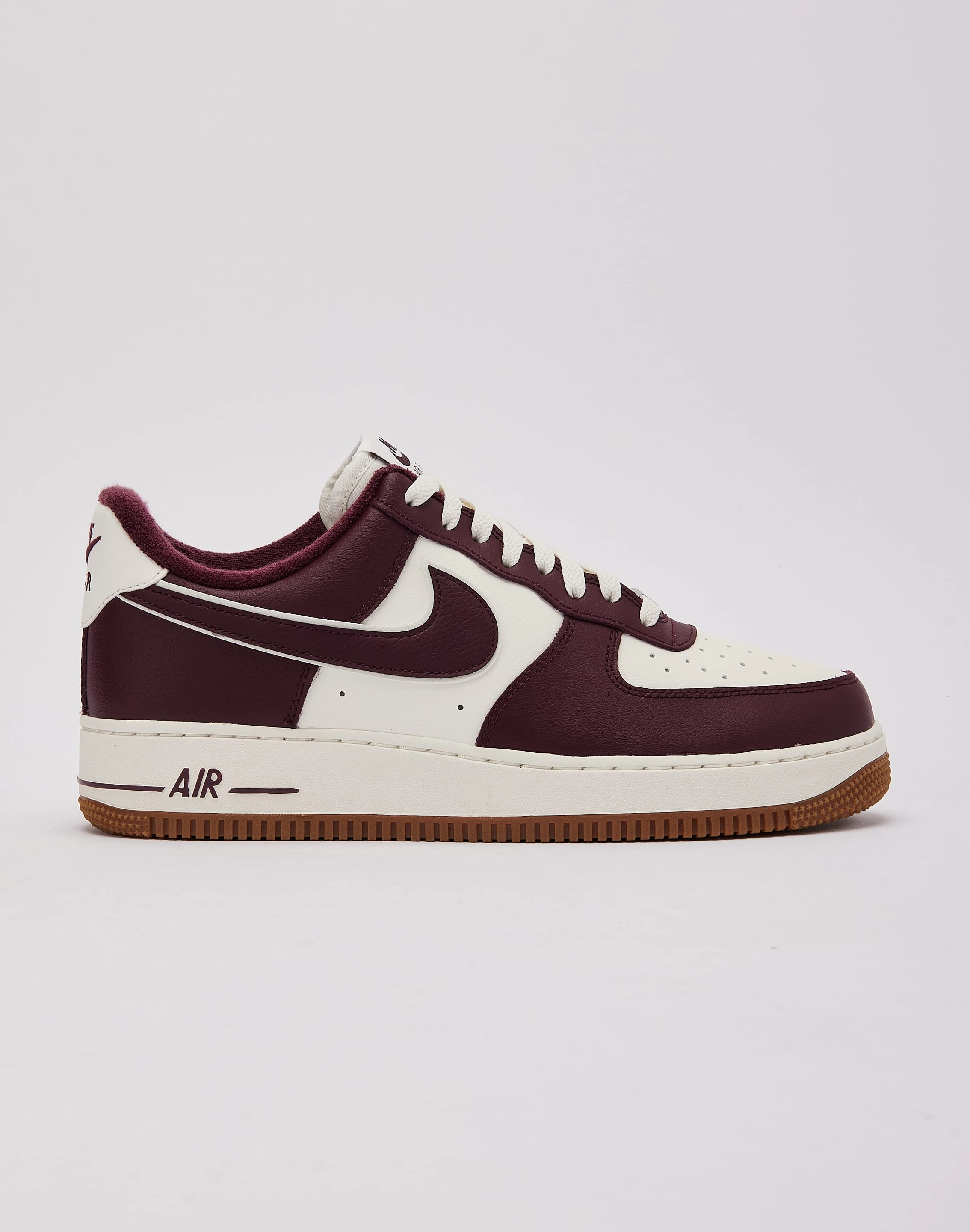 Puncture Resistant Plate comfort feature Nike Air Force 1 Low '07 LV8