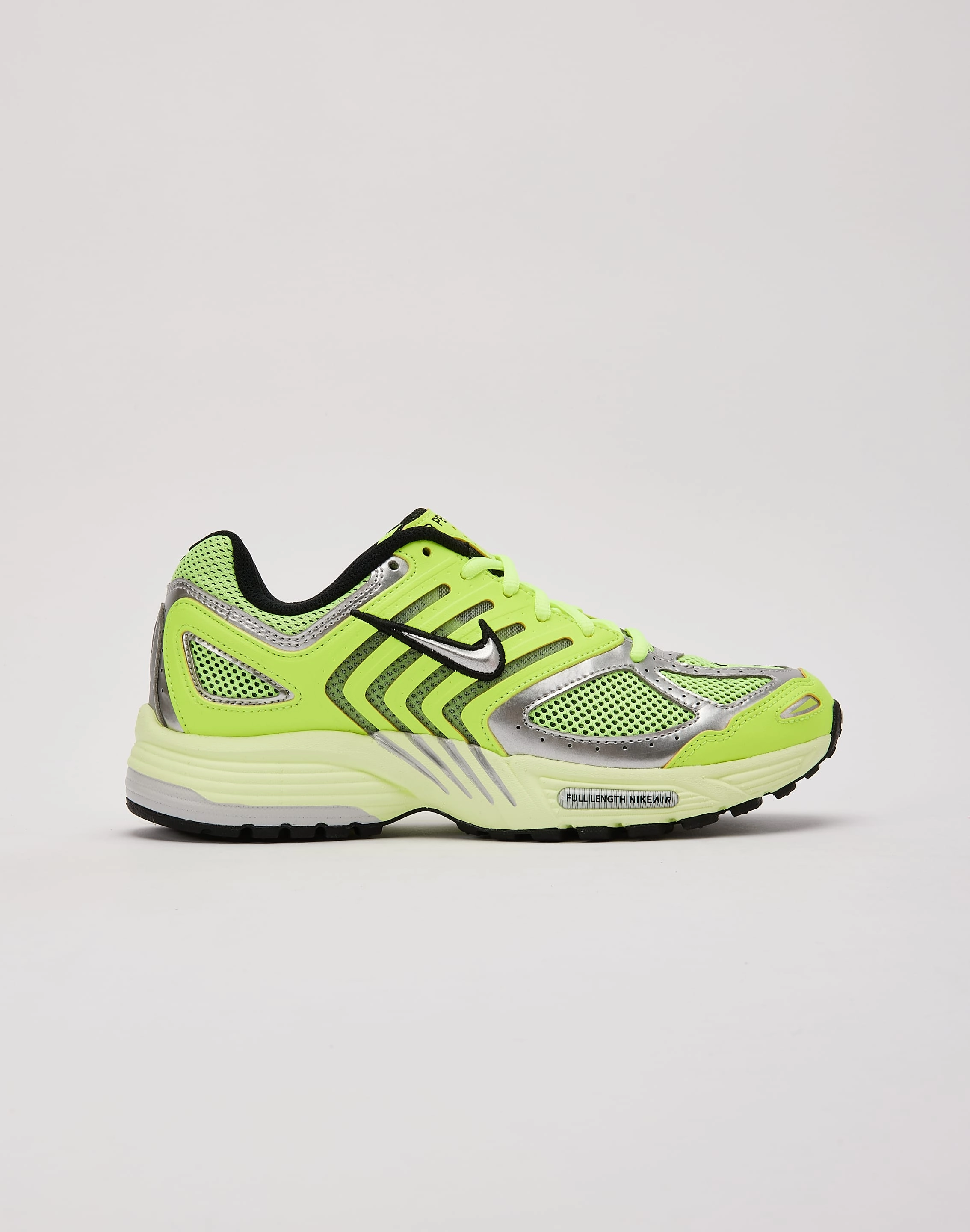 Nike Air Pegasus 2005 Travel Essential