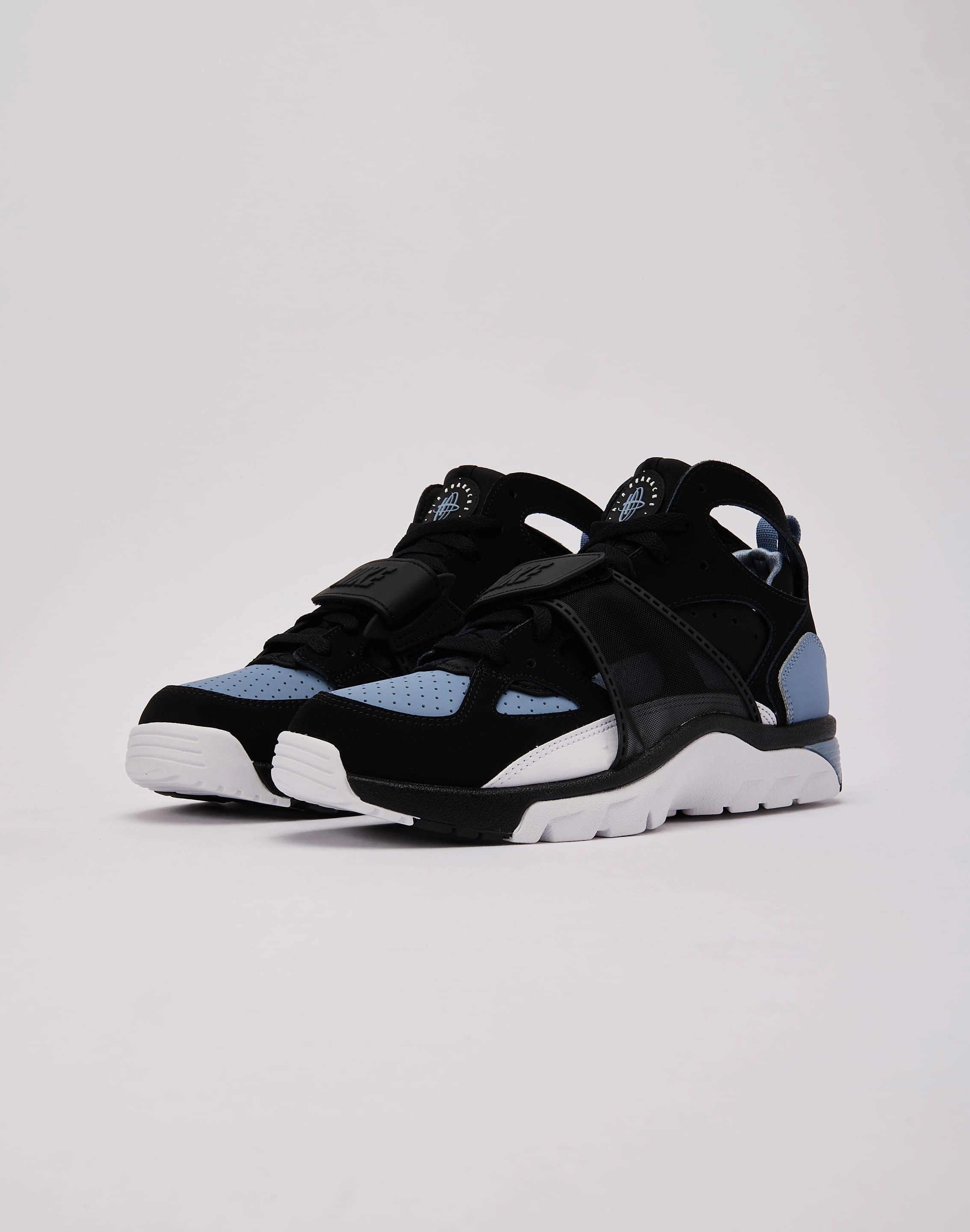 Nike Air Trainer Huarache Cross City Trendy Look
