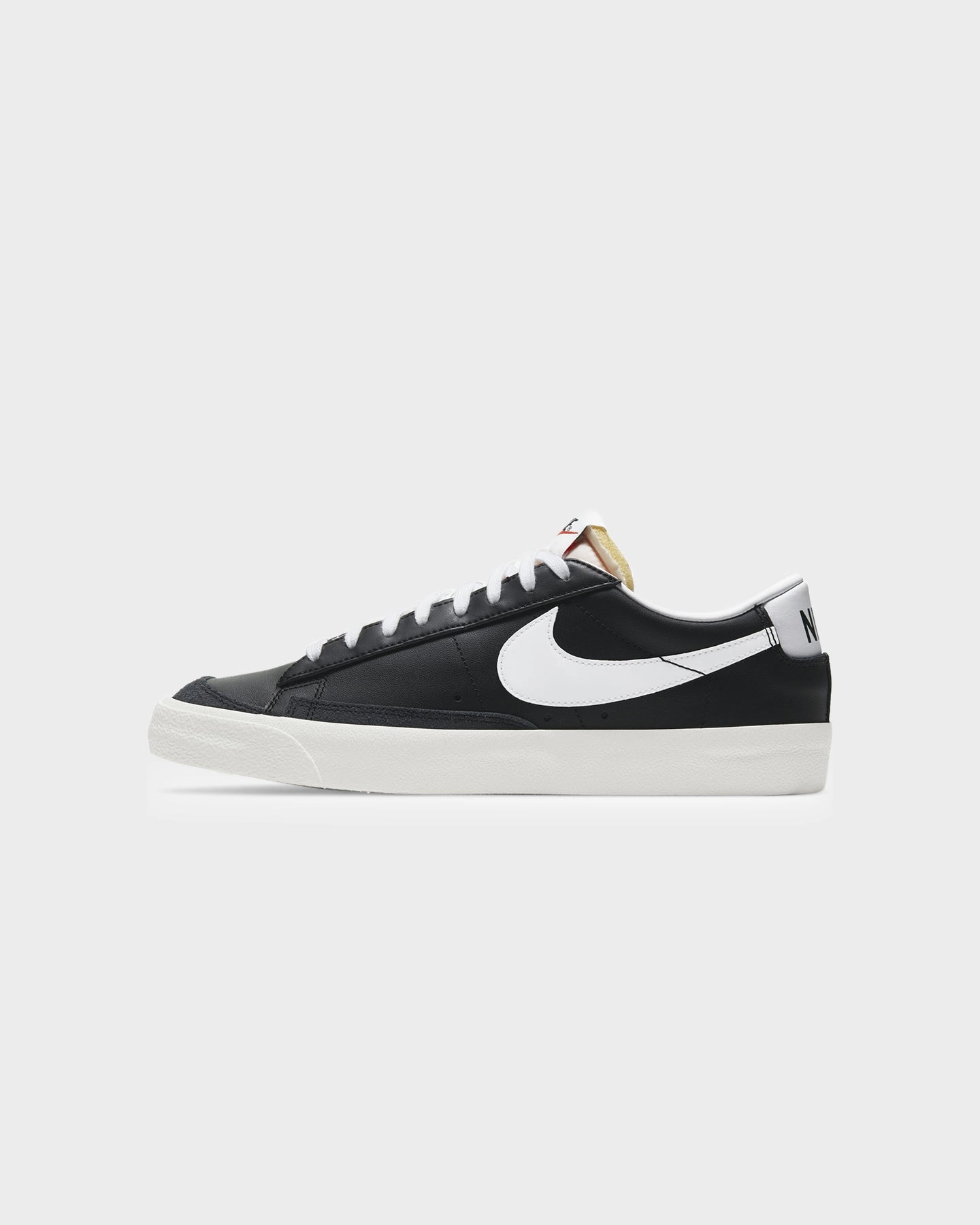Nike Blazer '77 Vintage Black/White-Sail tennis shoes
