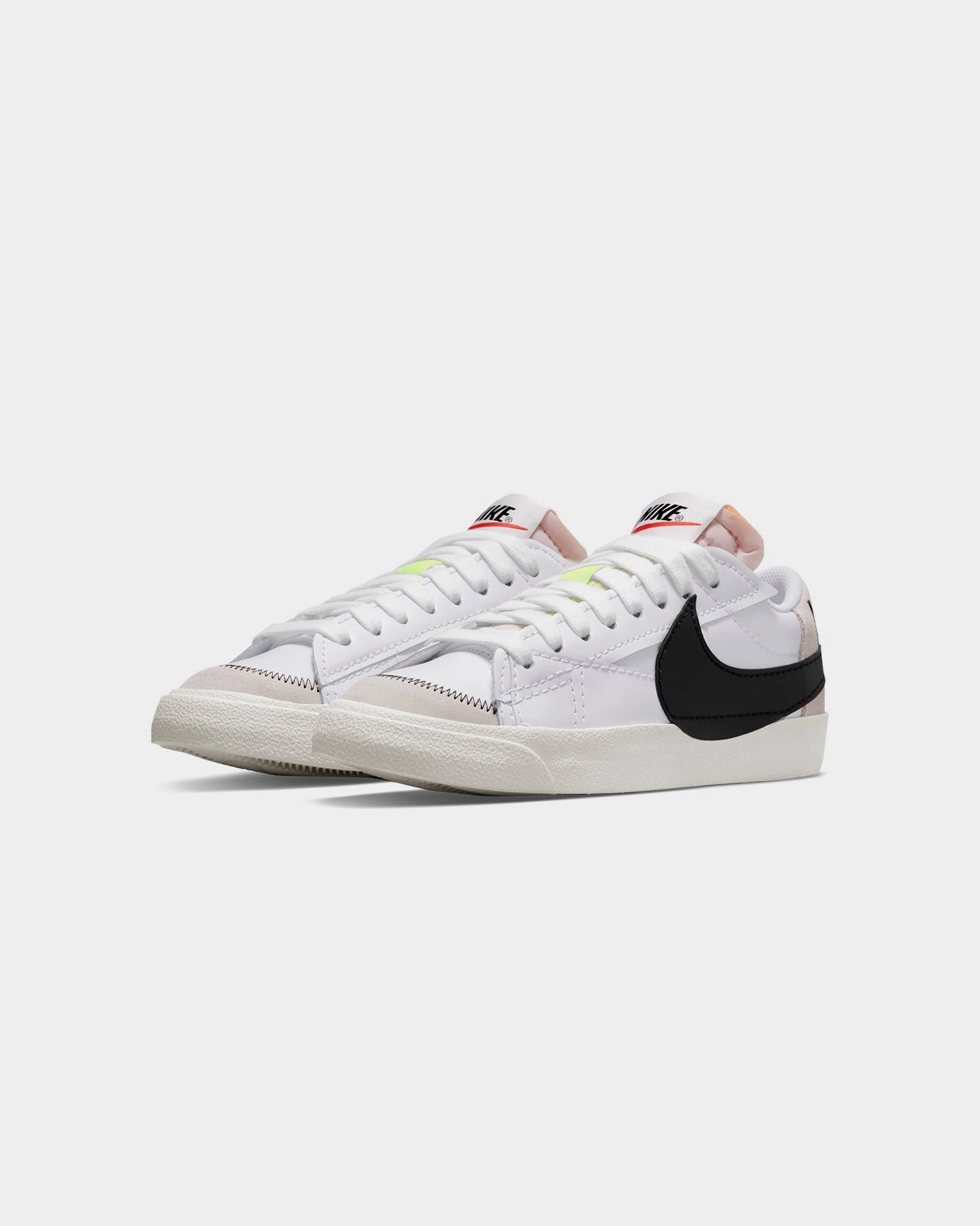 Nike Blazer Low '77 Jumbo White/Black Sustainable production commuters