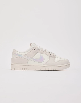 Nike Dunk Low Street Movement