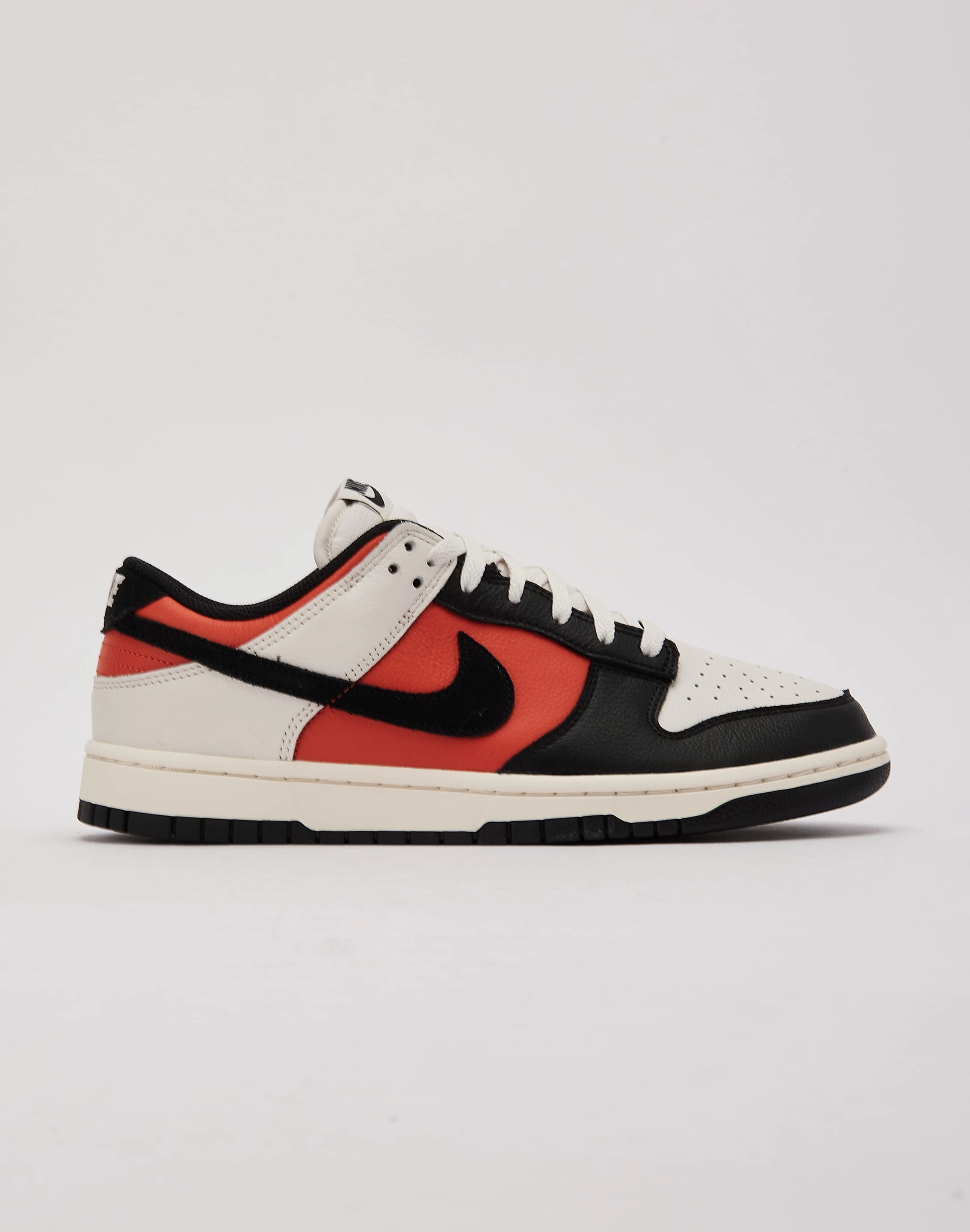 Nike Dunk Low Retro Comfort Footwear
