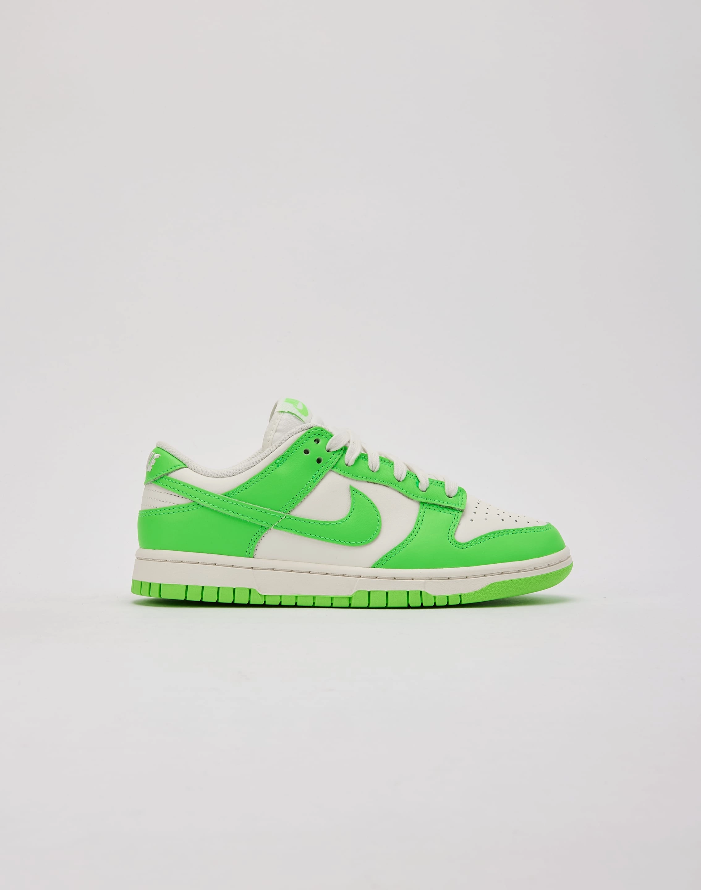 Non Irritating Seams Thermoregulation Technology Nike Dunk Low