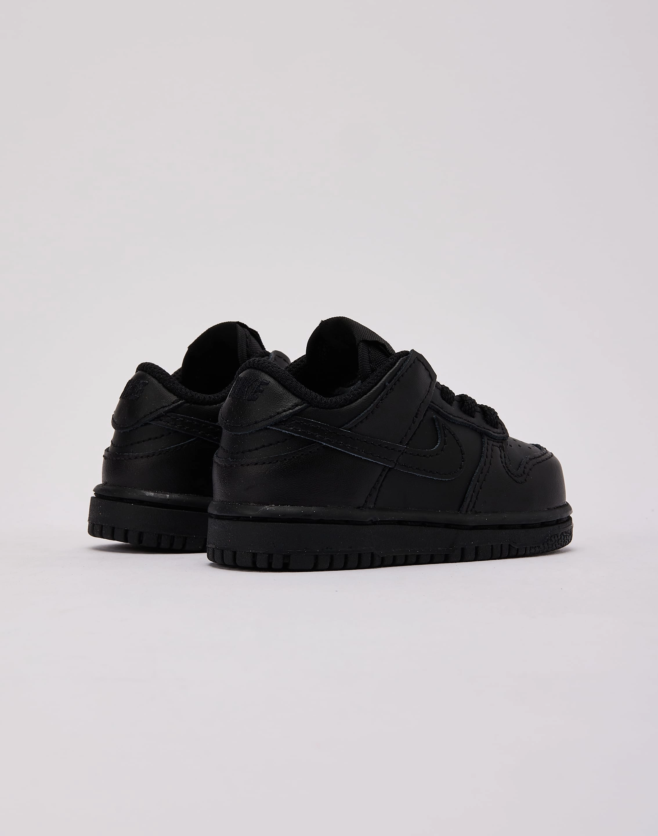 BreathableUpper Jump Ready Nike Dunk Low Toddler