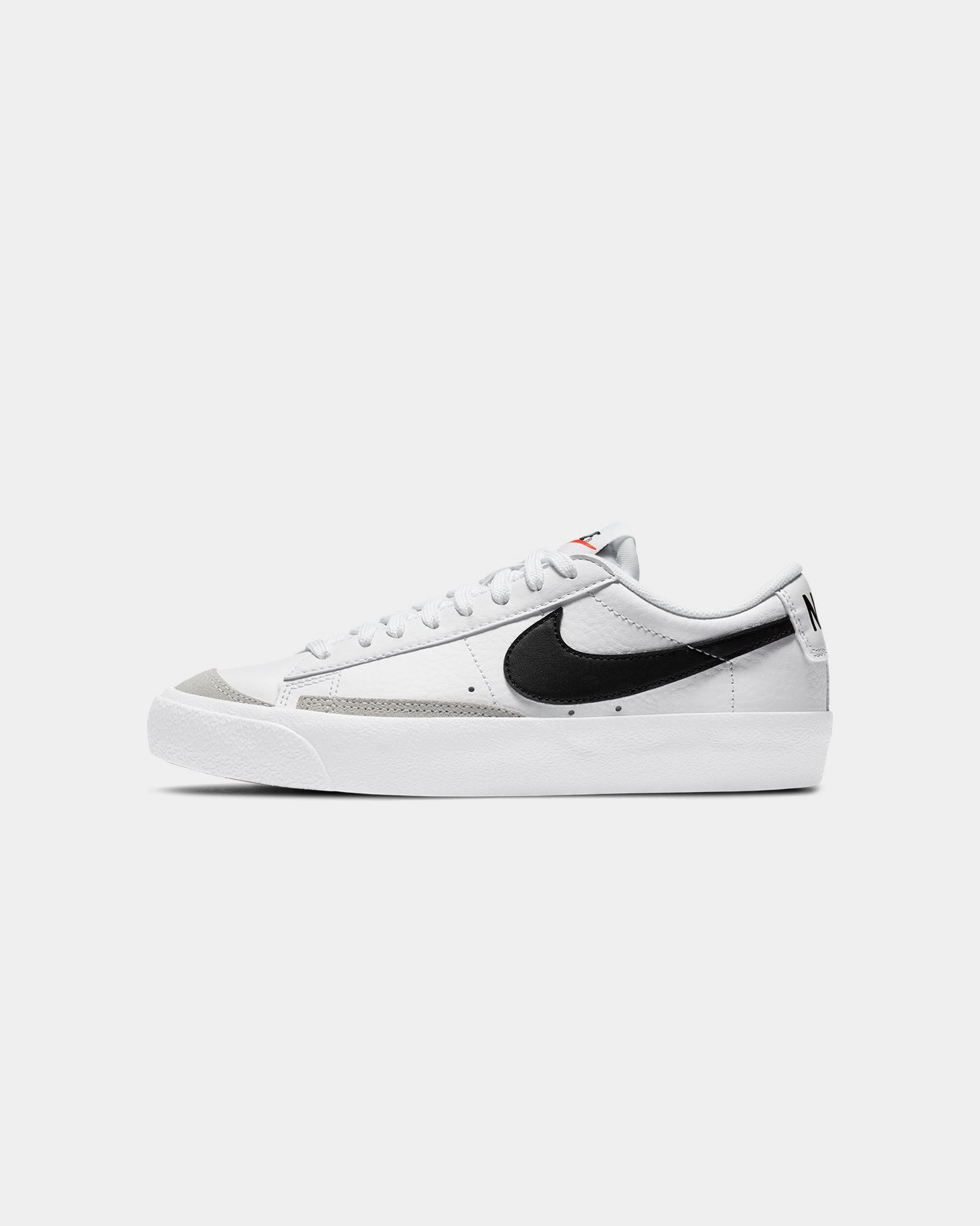 Slip On Style All Fit Nike Kid's Blazer Low '77 (GS) White/Black/Tea