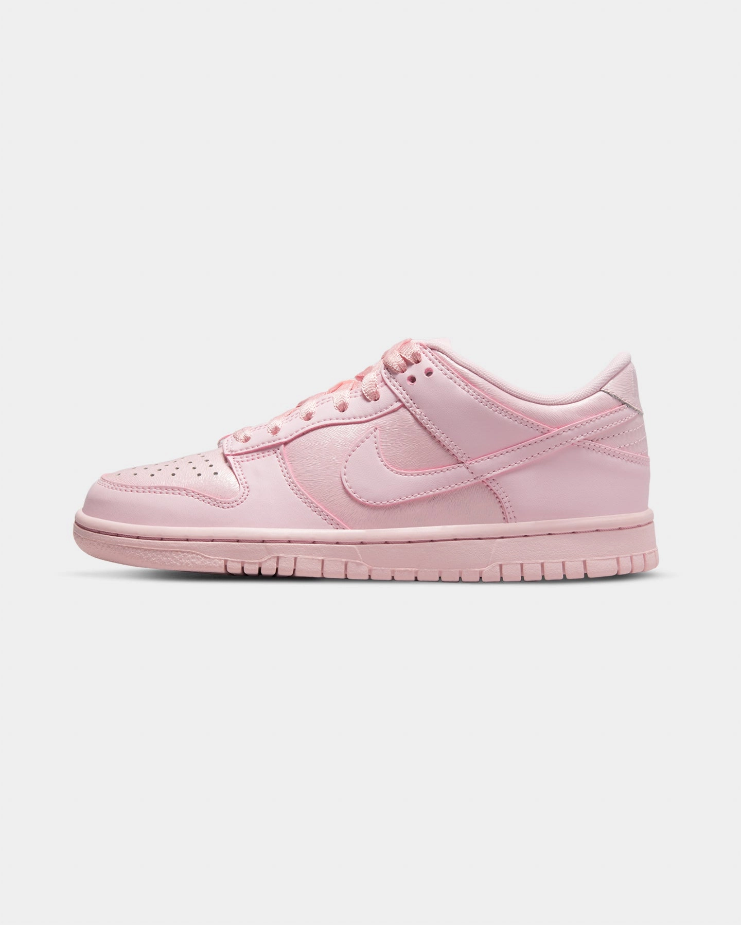 Micro Grip Tread Pattern Daily Trainer Nike Kid's Dunk Low Se (GS) "Prism Pink" Prism Pink