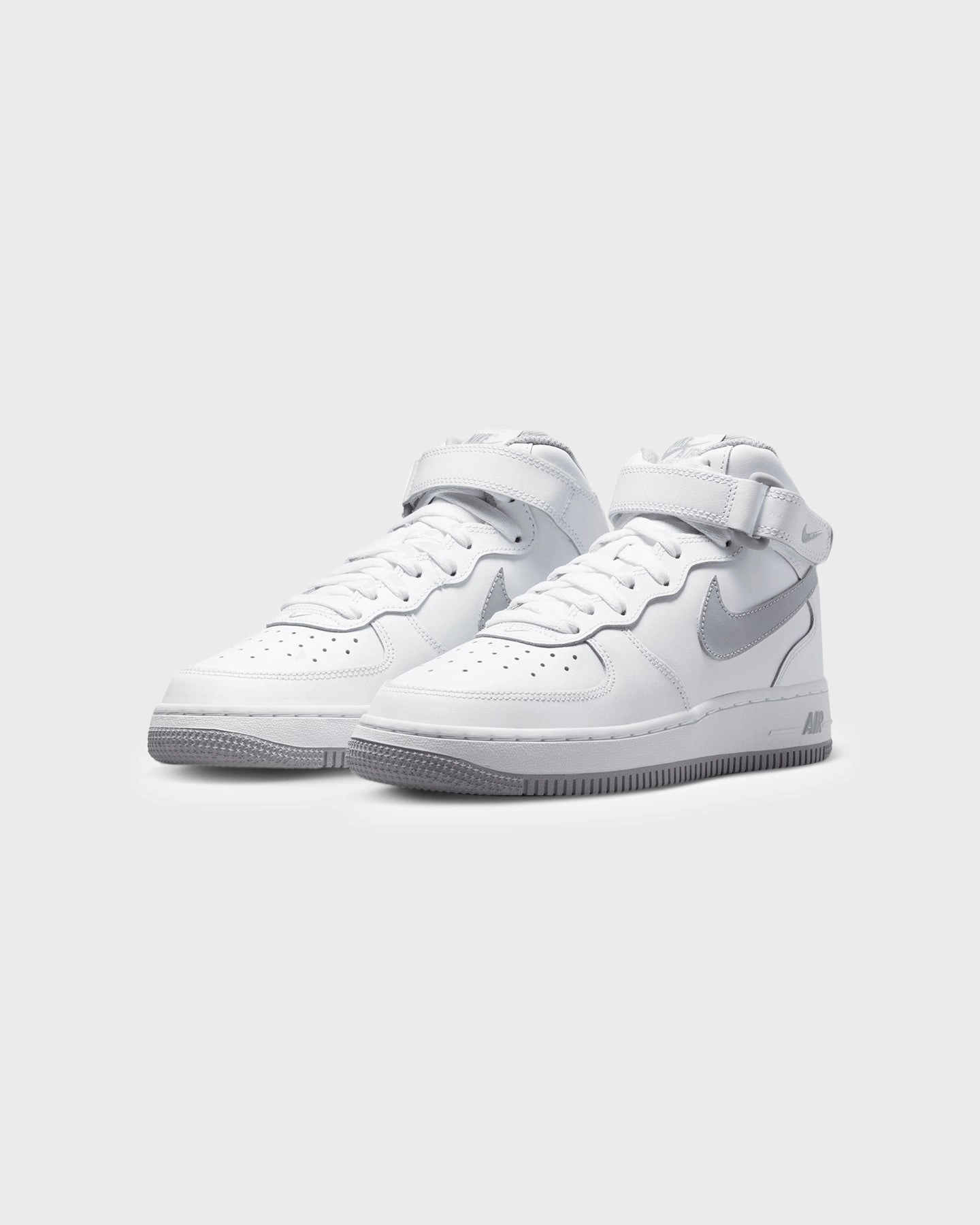 Nike Kids' Air Force 1 Mid LE (GS) White/Wolf Grey Fit Easy Back Pull