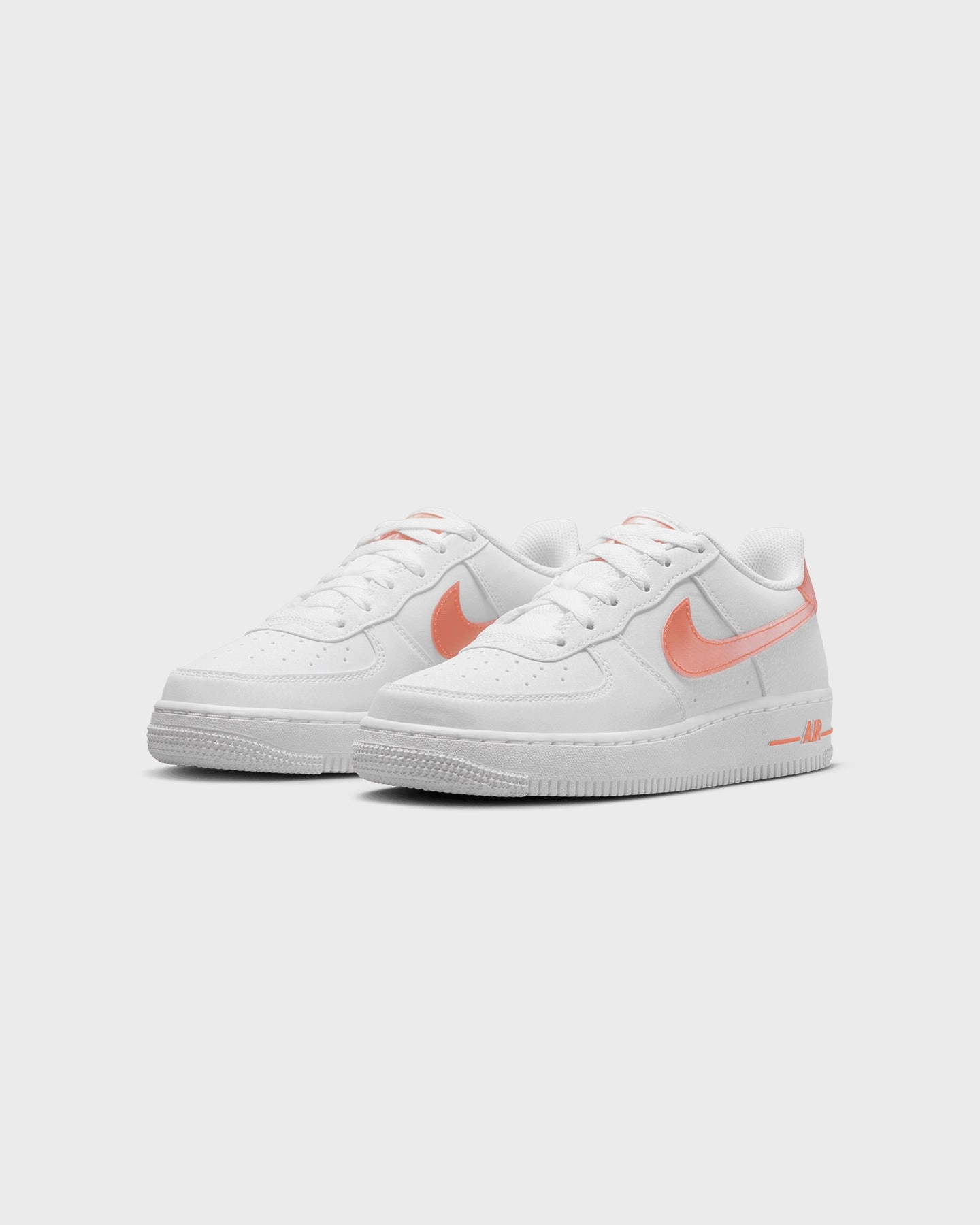 Foot alignment Nike Kids' Air Force 1 Next Nature (GS) White/Safety Orange