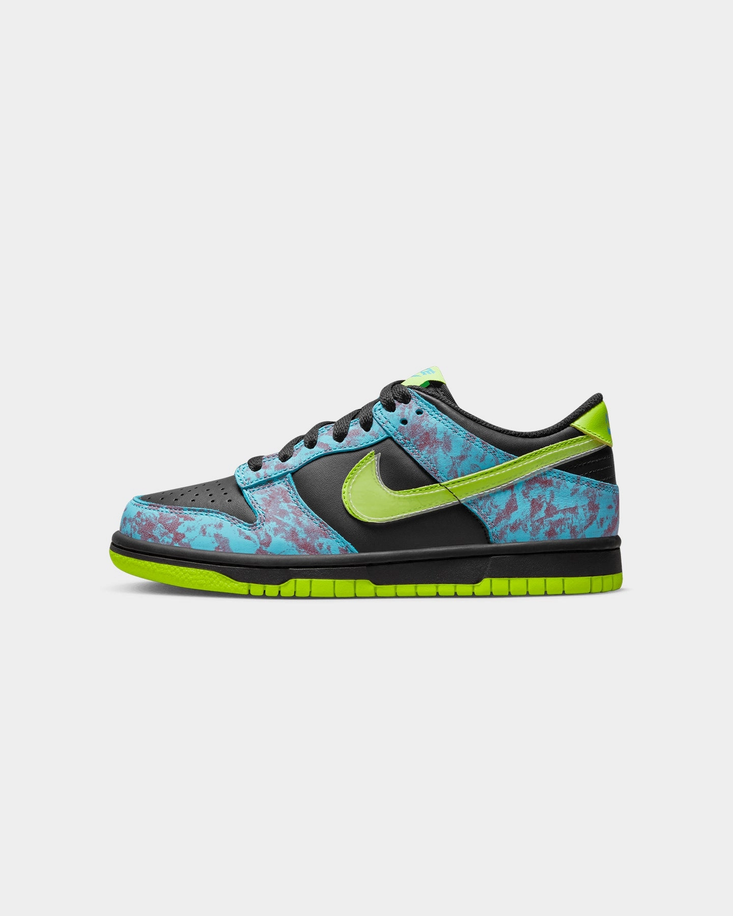 Nike Kids' Dunk Low SE (GS) Multi-Coloured Athletic Footwear