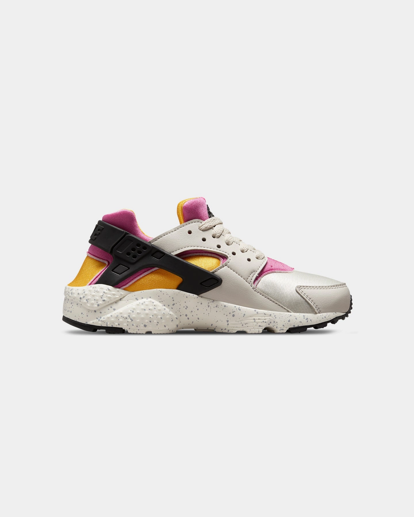 Collar Padding Sustainable Manufacturing Nike Kids' Huarache Run (GS) Light Bone/Lethal Pink